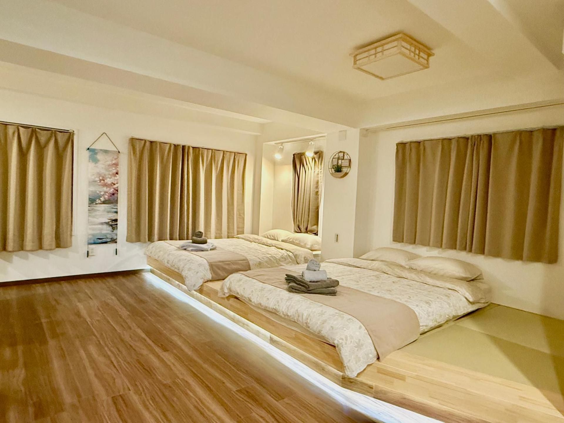 Tokyo Life hotel Double Room with Extra Bed 2