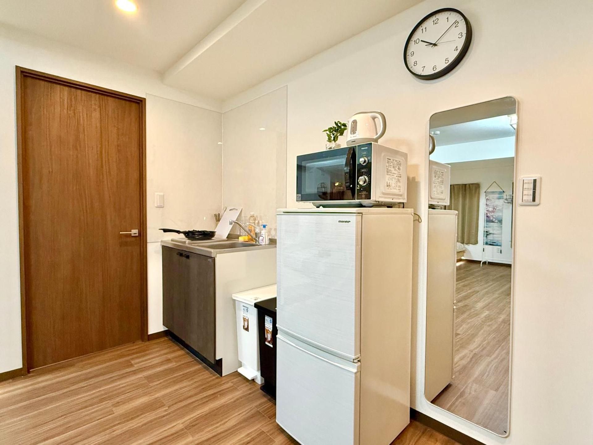 Tokyo Life hotel Double Room with Extra Bed 3