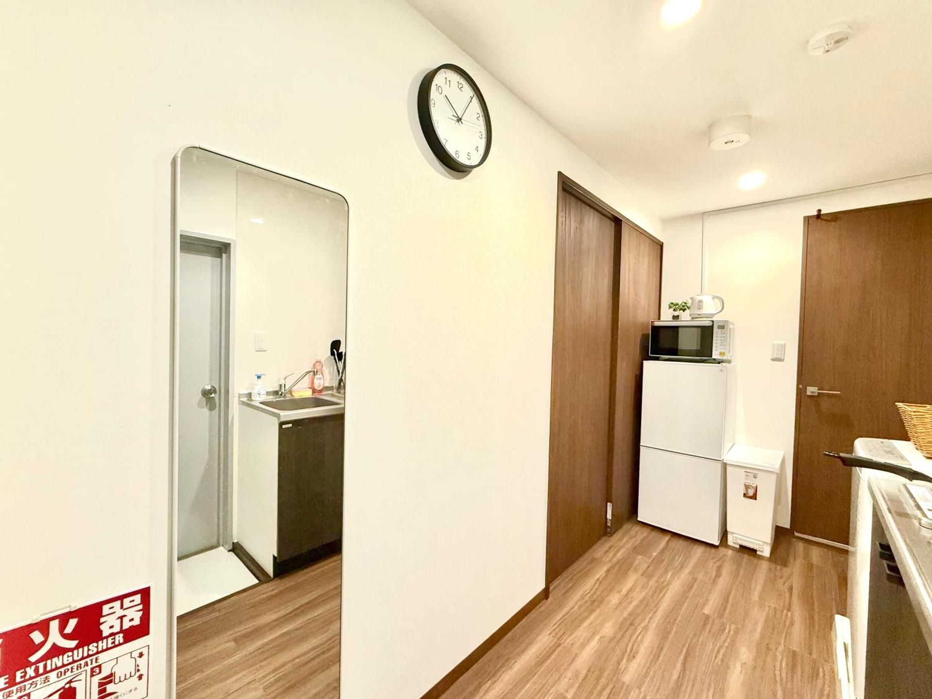 Tokyo Life hotel Quadruple Room 3