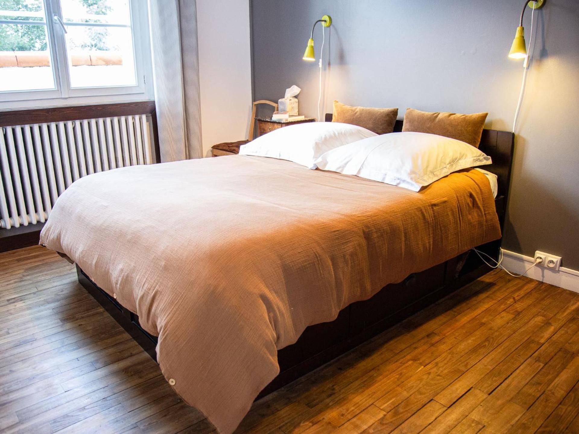 Standard Double Room with Shared Bathroom