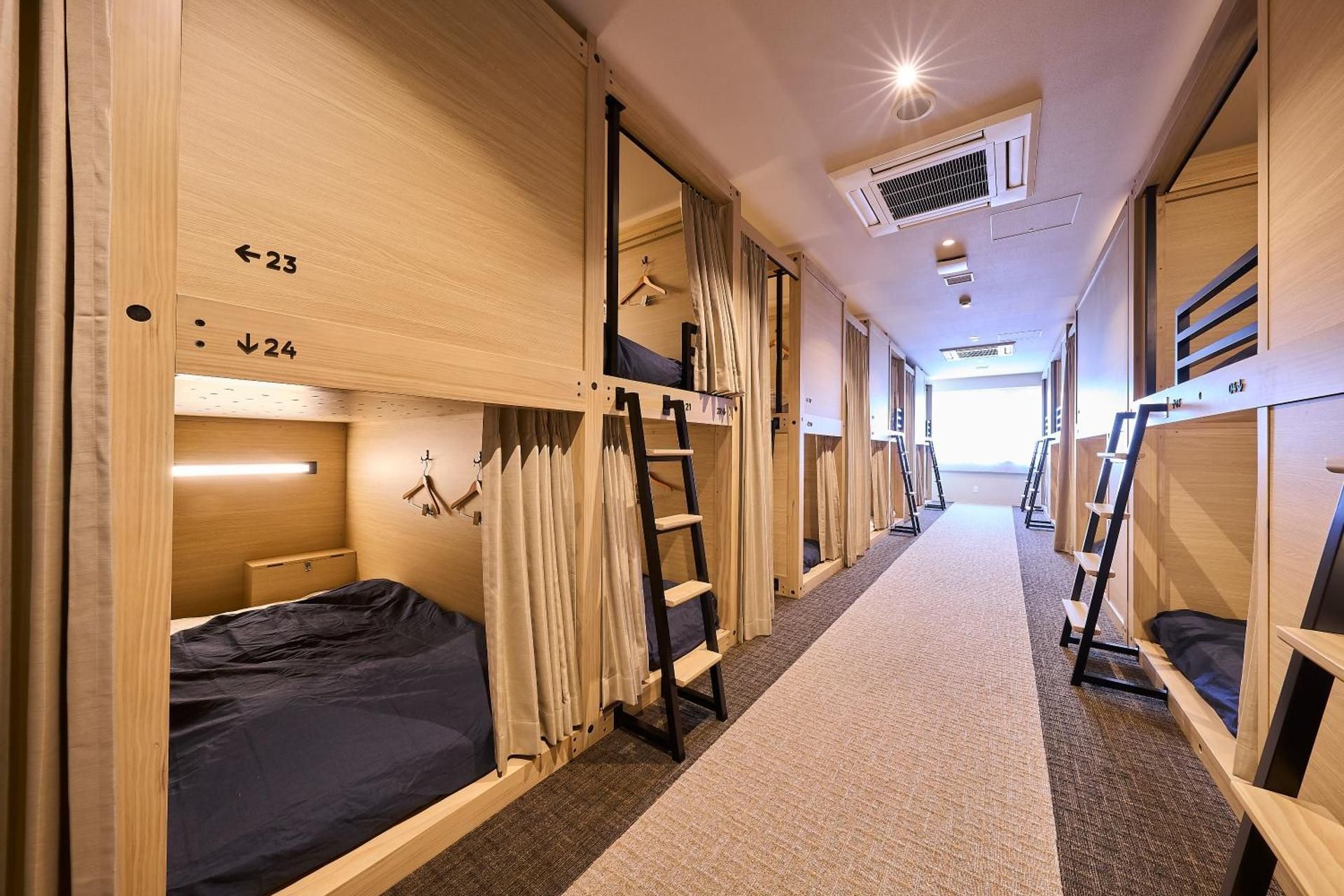 Bunk Bed in Mixed Dormitory Room