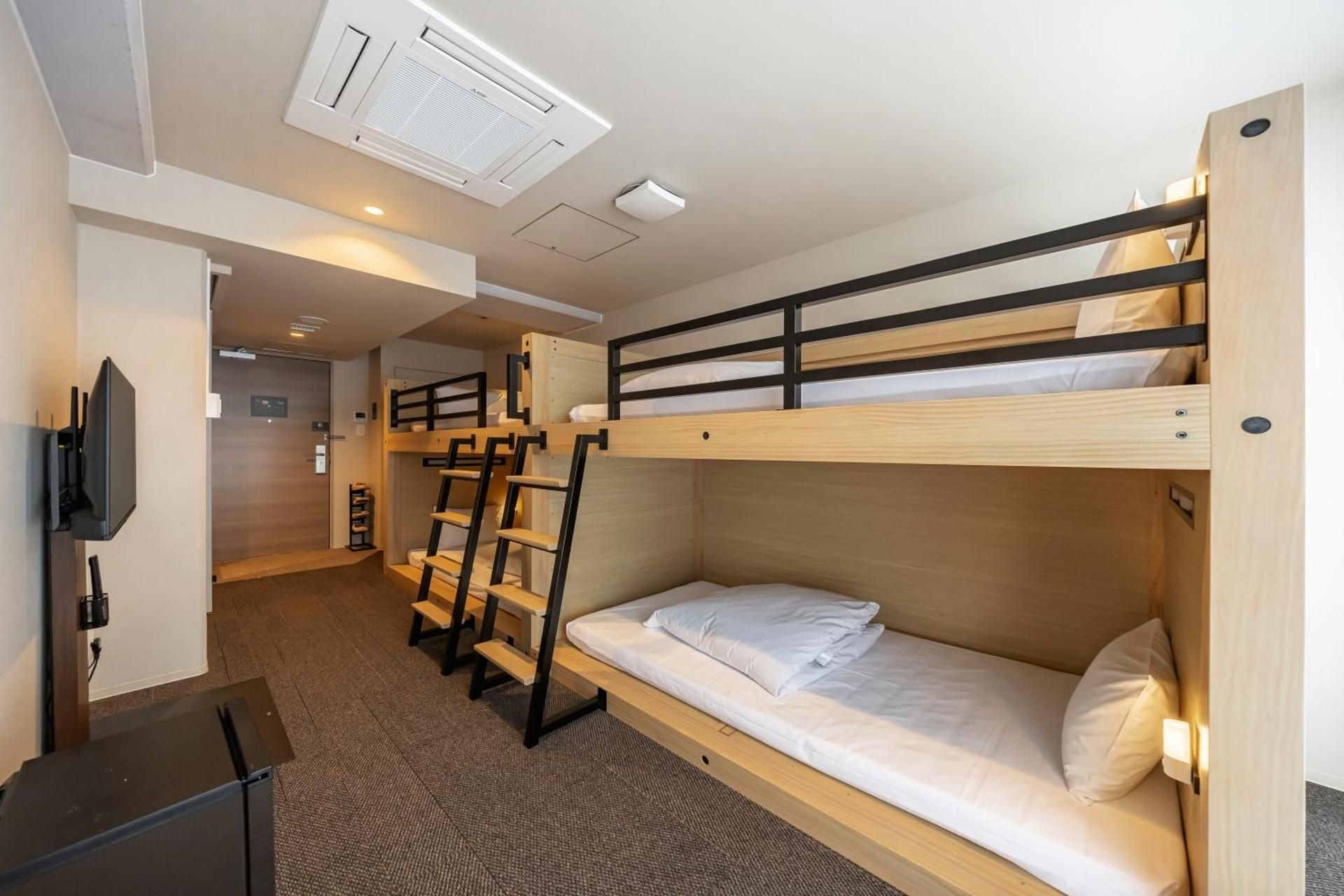Quadruple Room with Shower