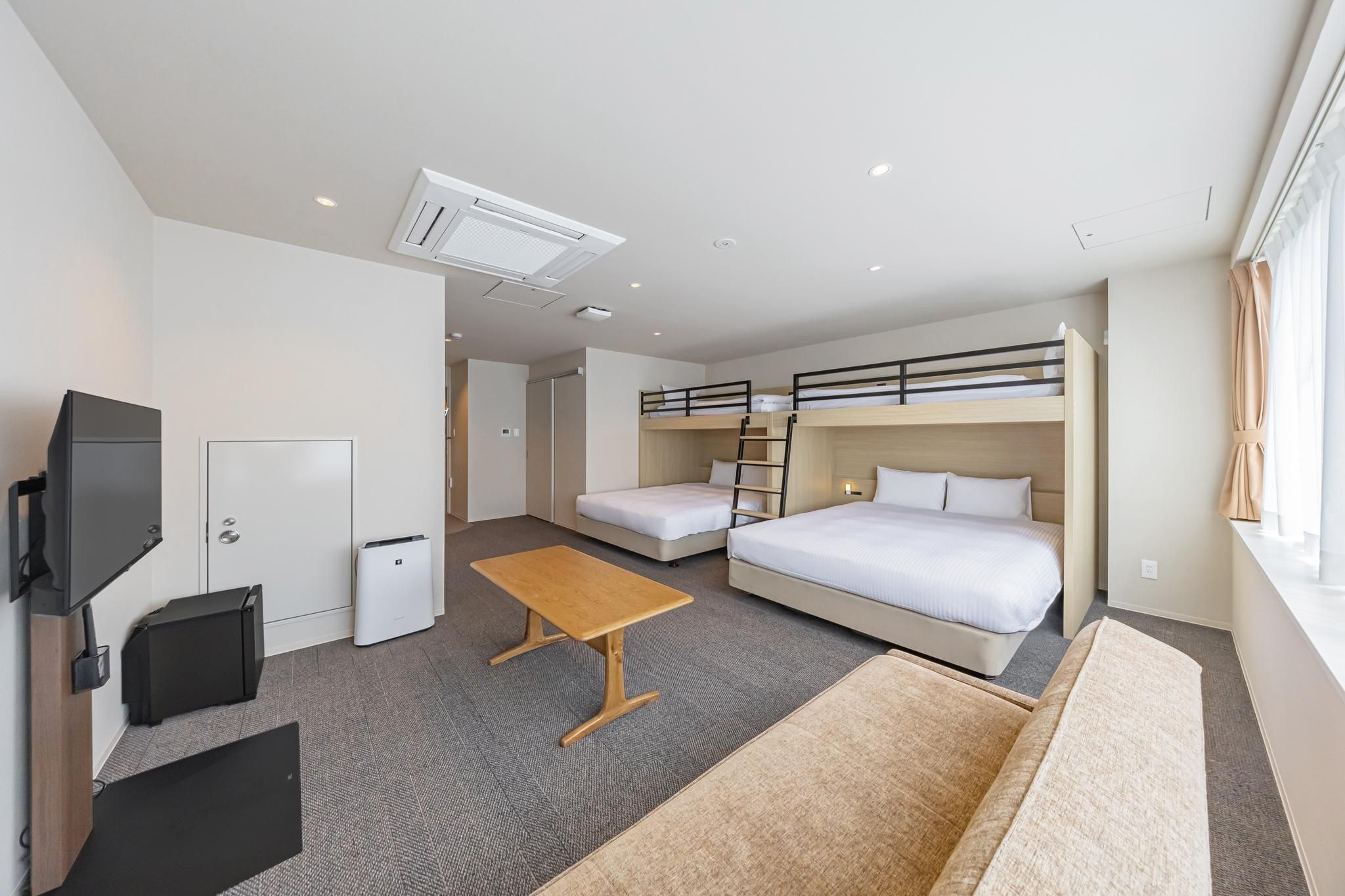 Familia A Room