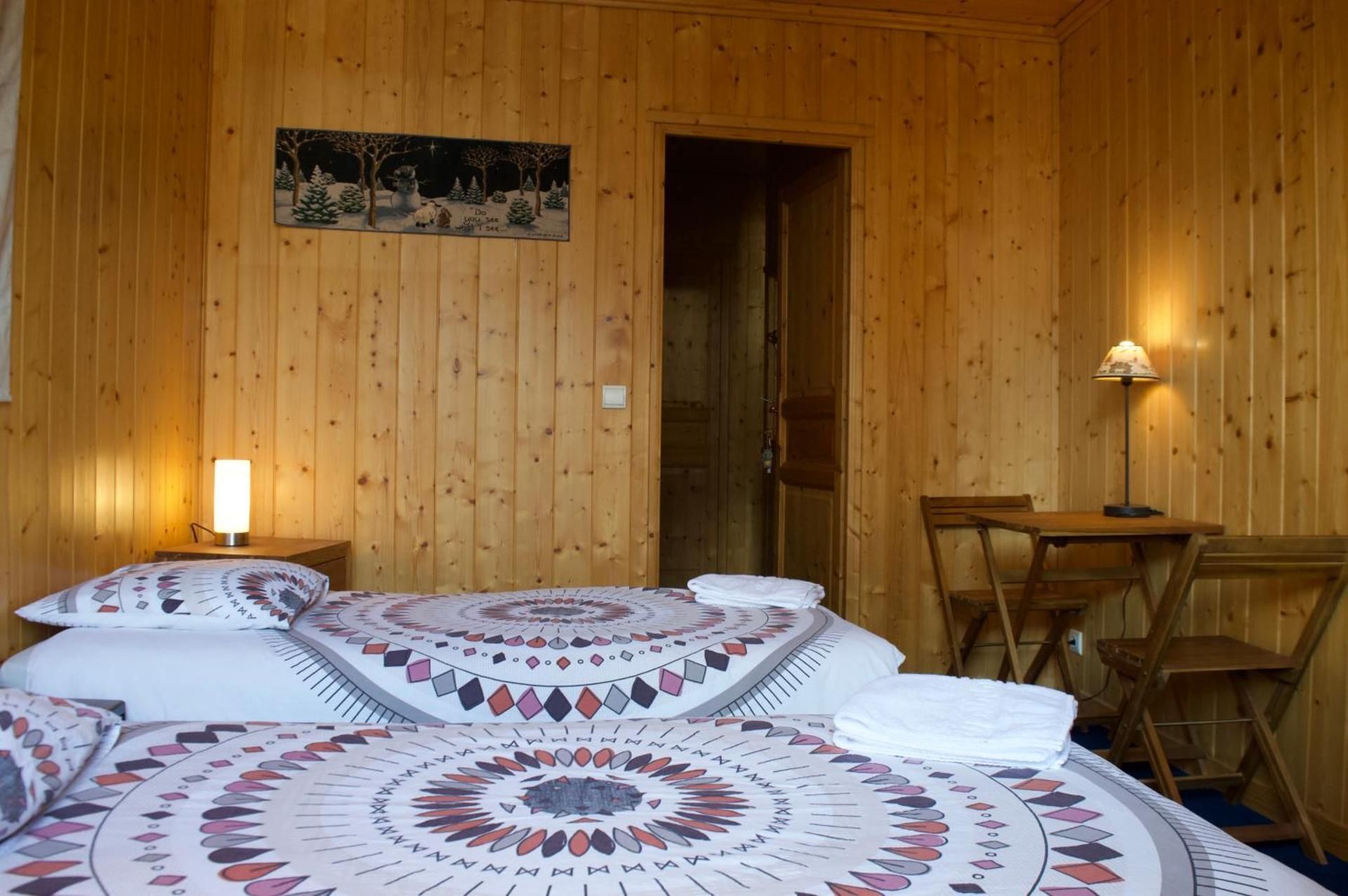 Twin Room with Mountain View