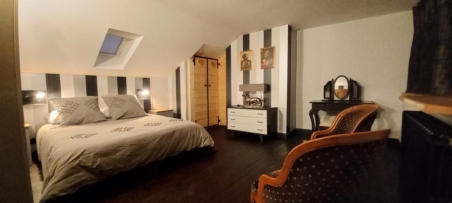 Large Double Room