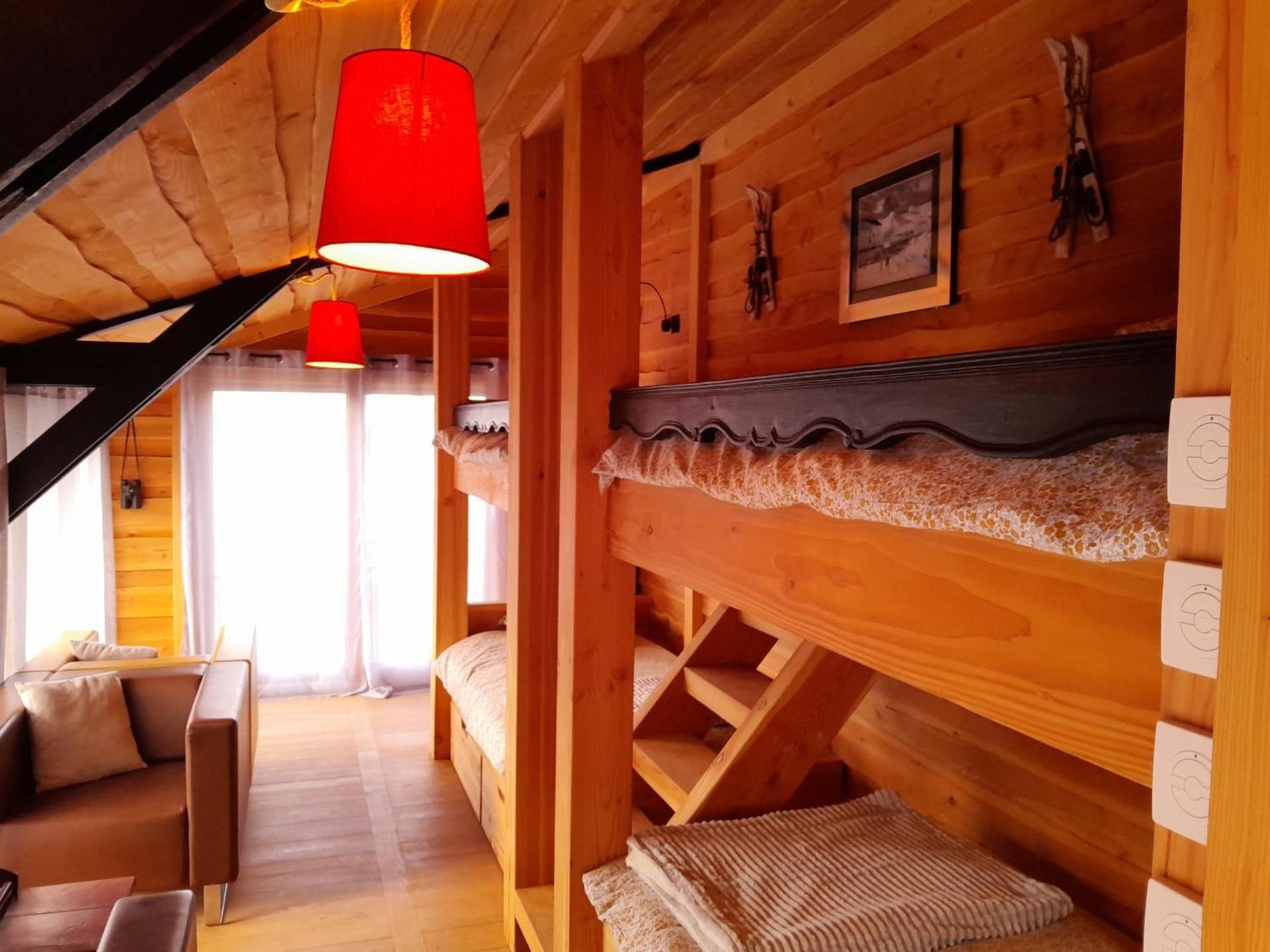4-Bed Mixed Dormitory Room