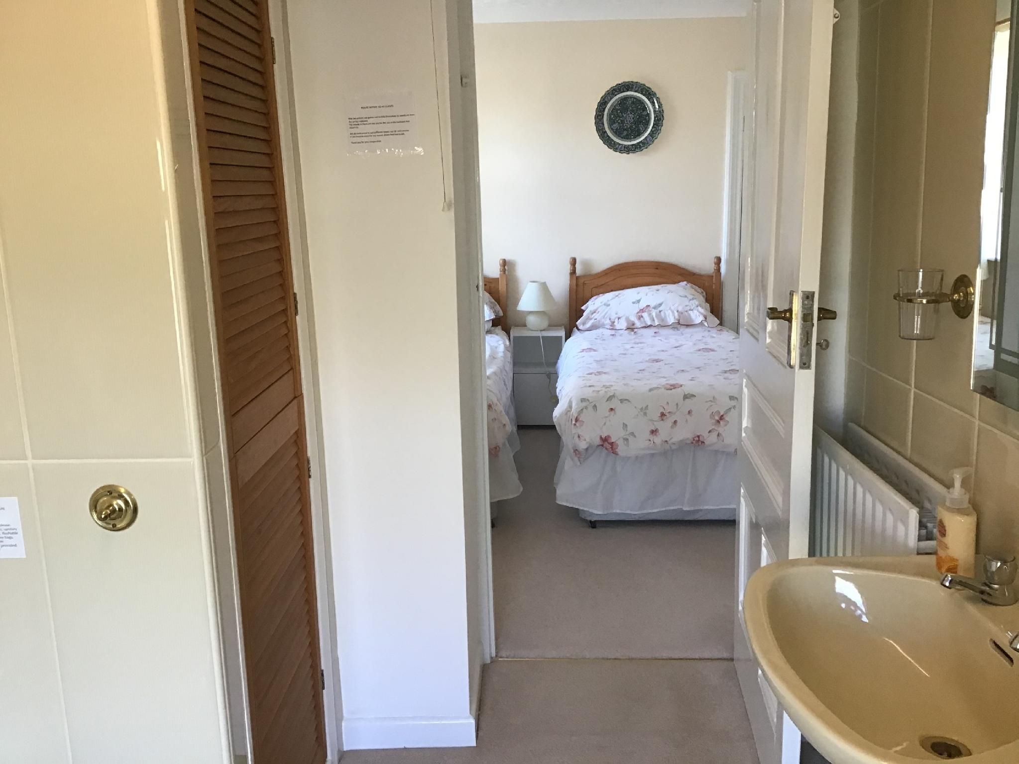 Family room-Standard-Ensuite