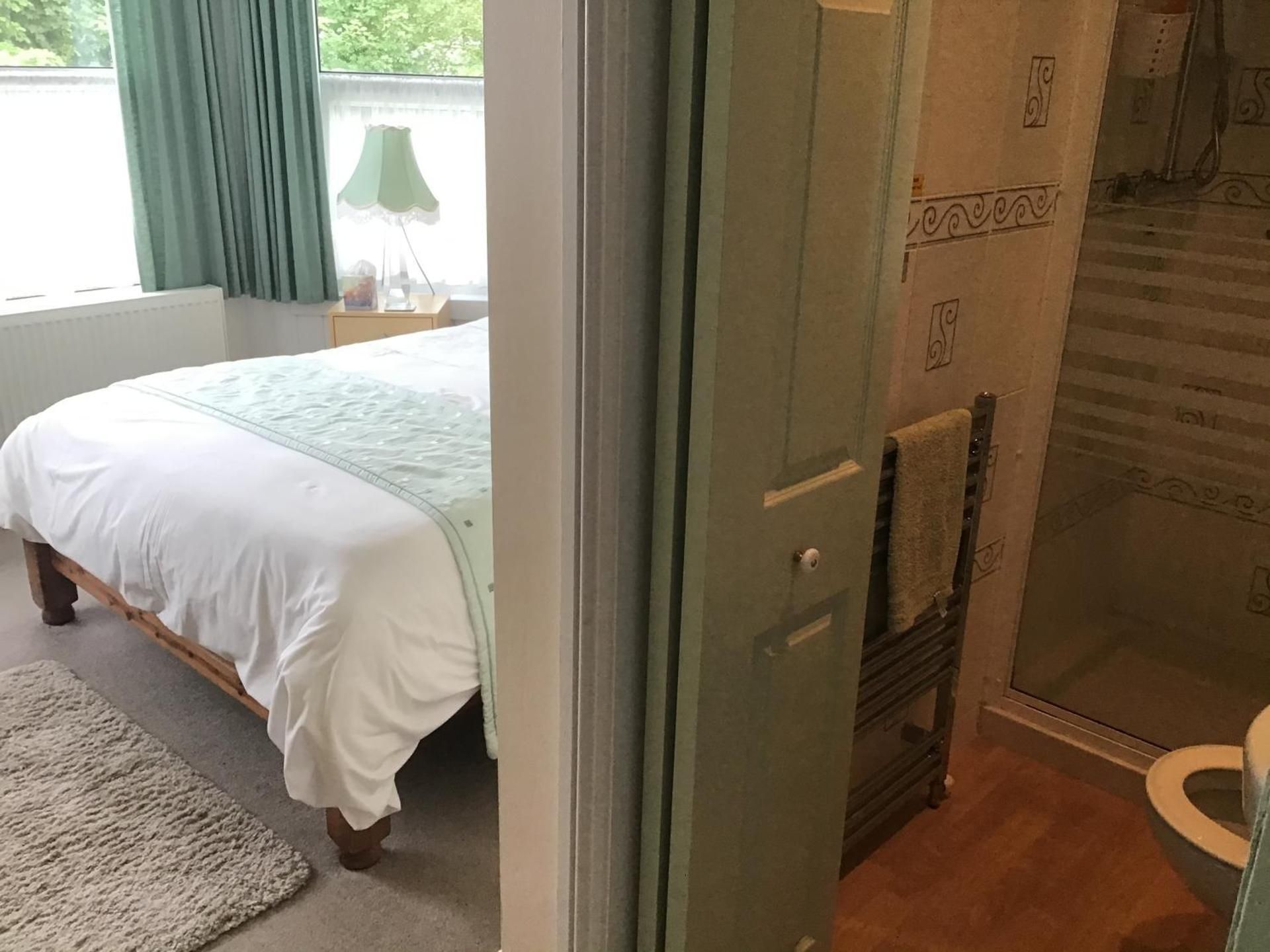 Deluxe Double Room with Shower