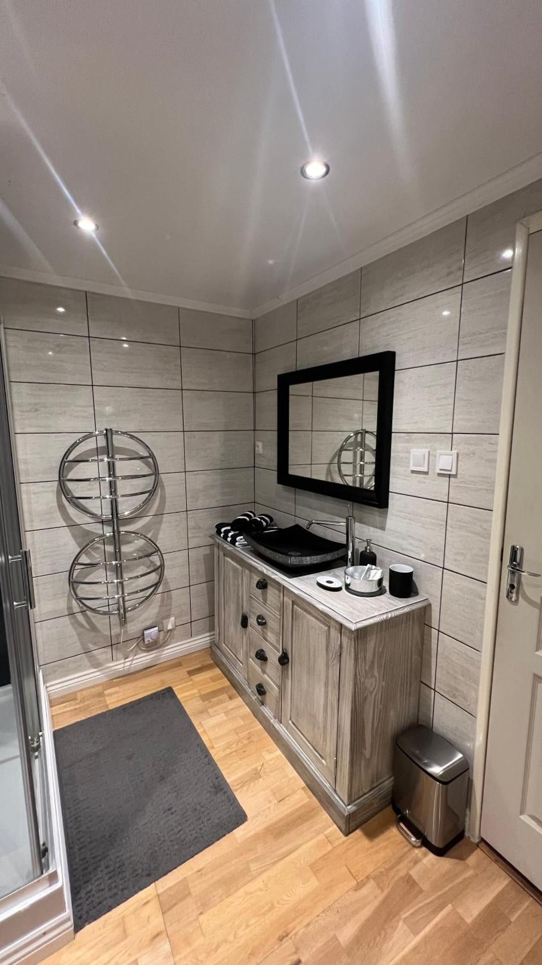 Deluxe Double Room with Shower