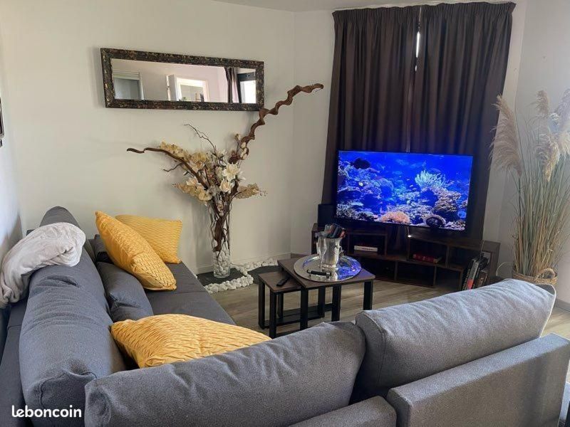 One-Bedroom Apartment with Garden View