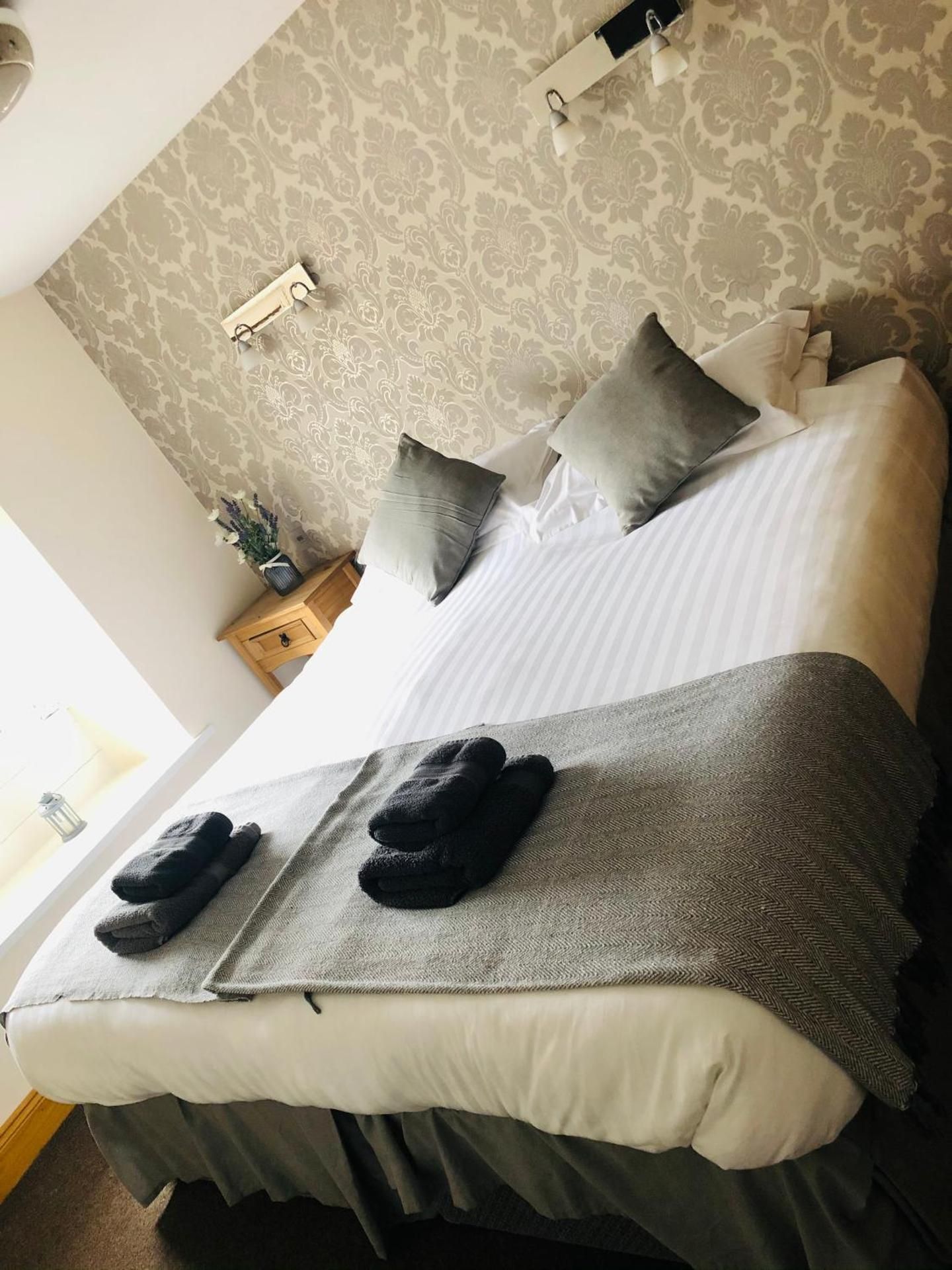 Double or Twin Room with Shower