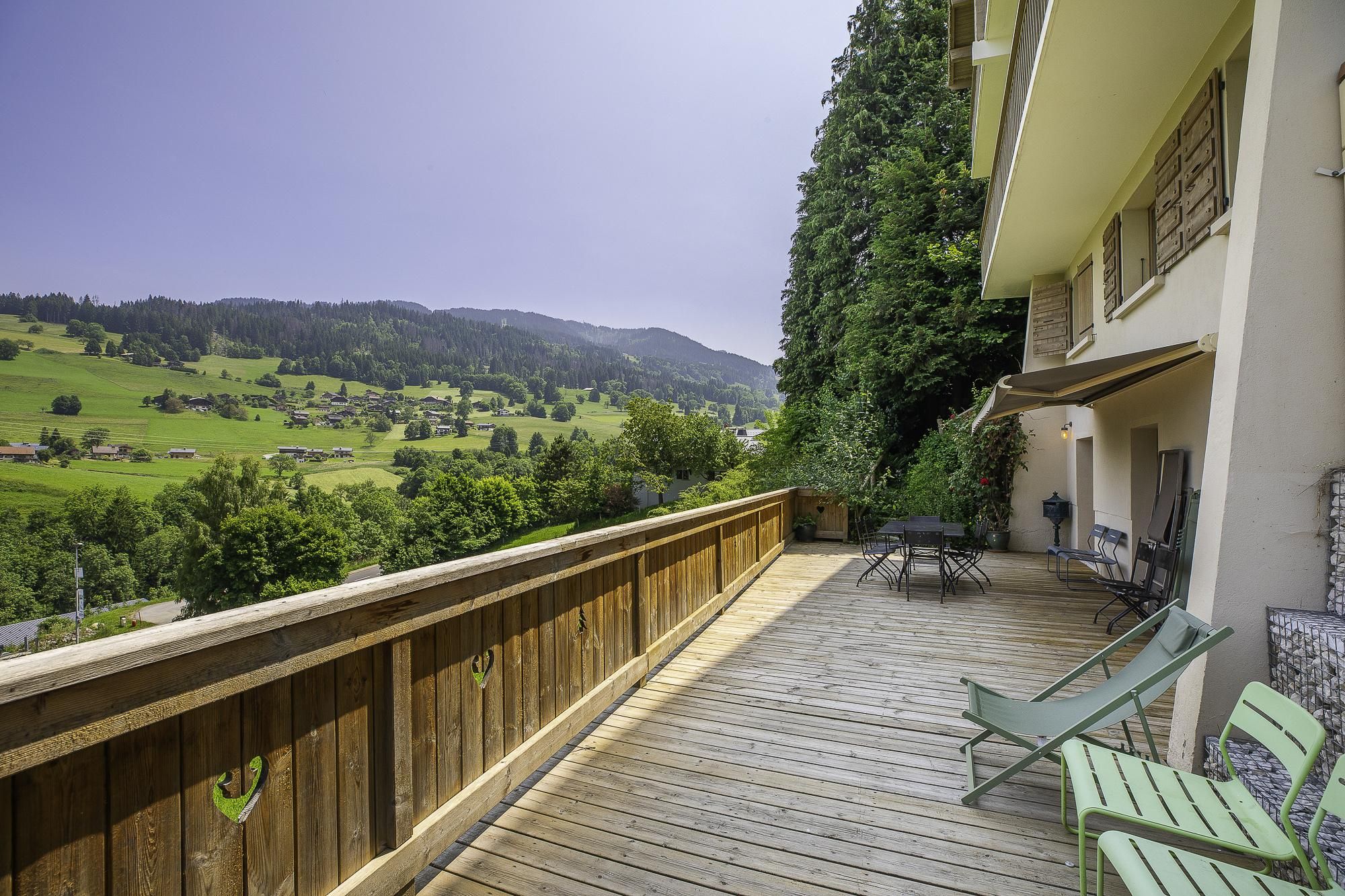 RDC Vue Montagne-Appartement-Salle de bain-Terrasse