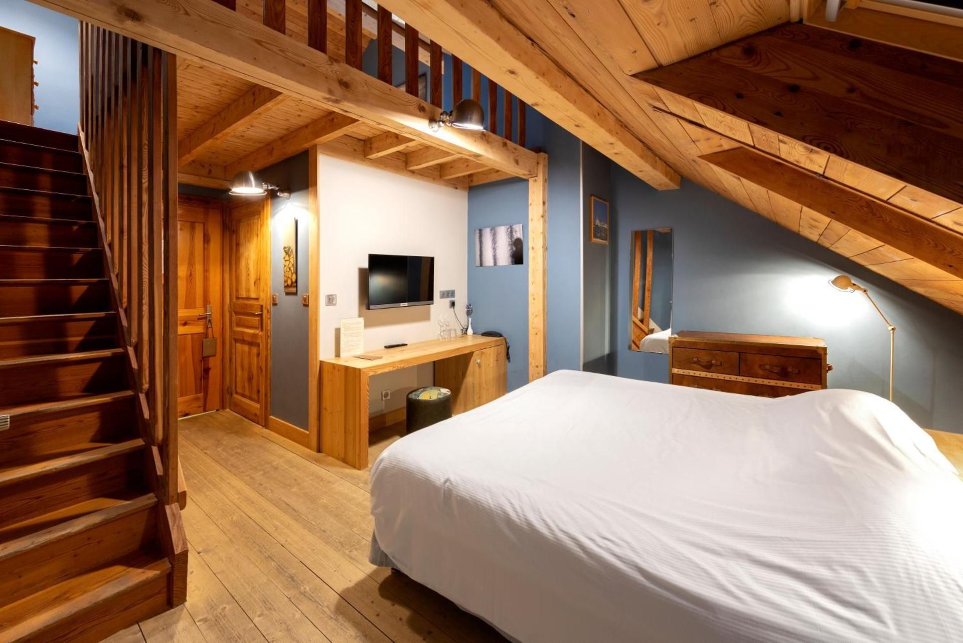 Duplex Quadruple Room