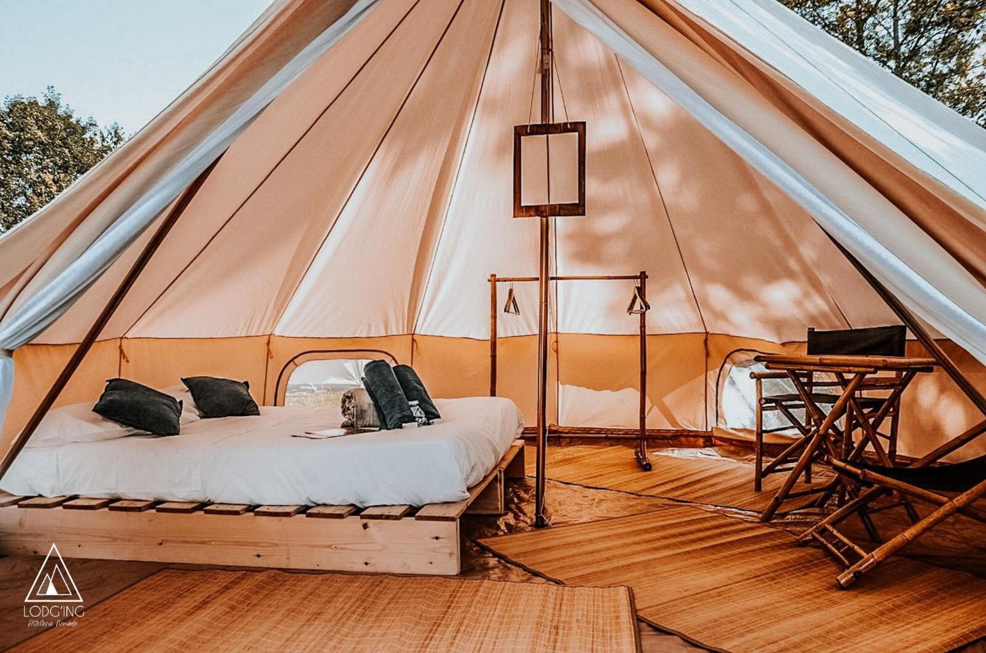 Lodge (2 People)