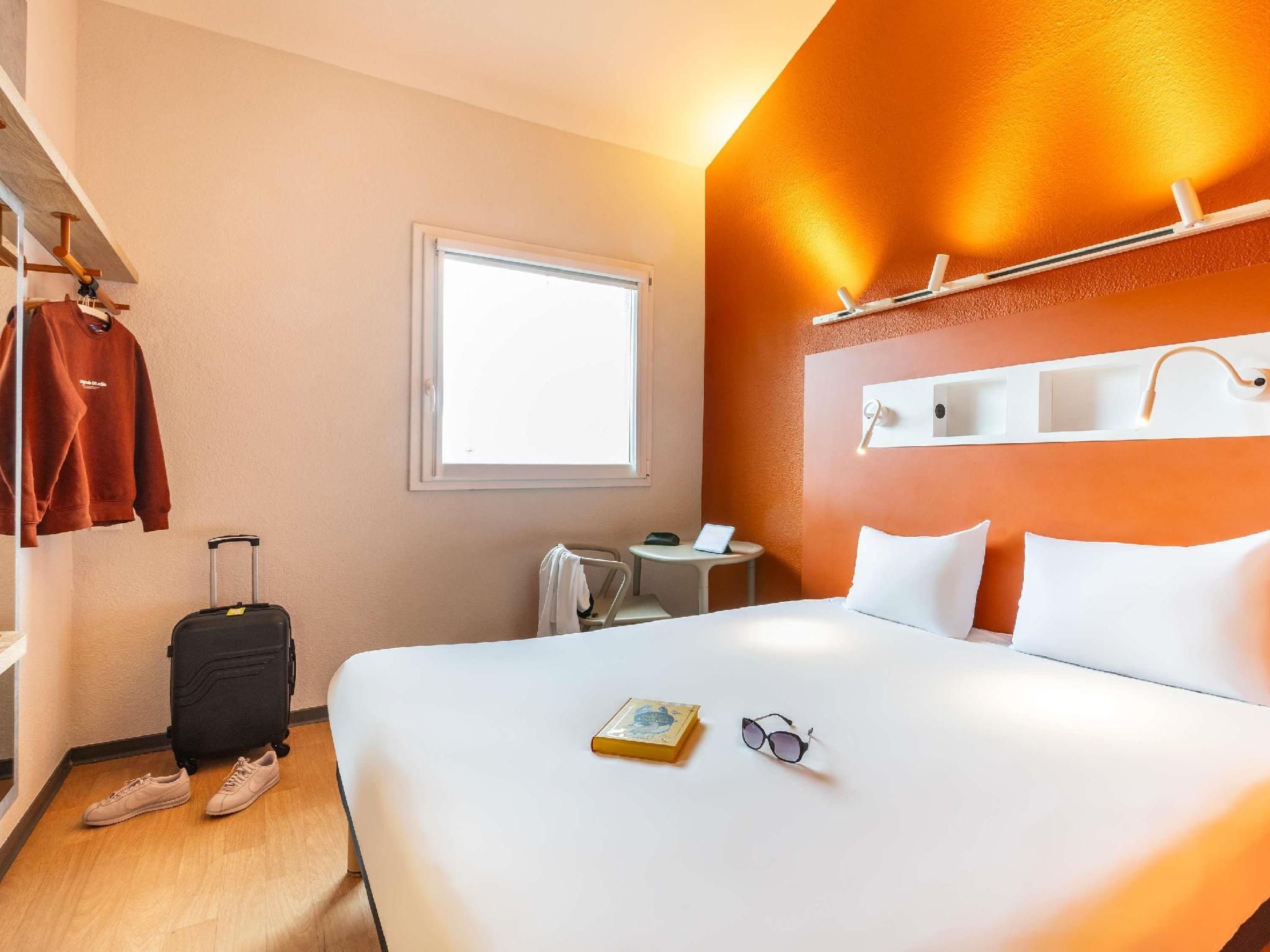Double - Room With A Large Bed For 2 People