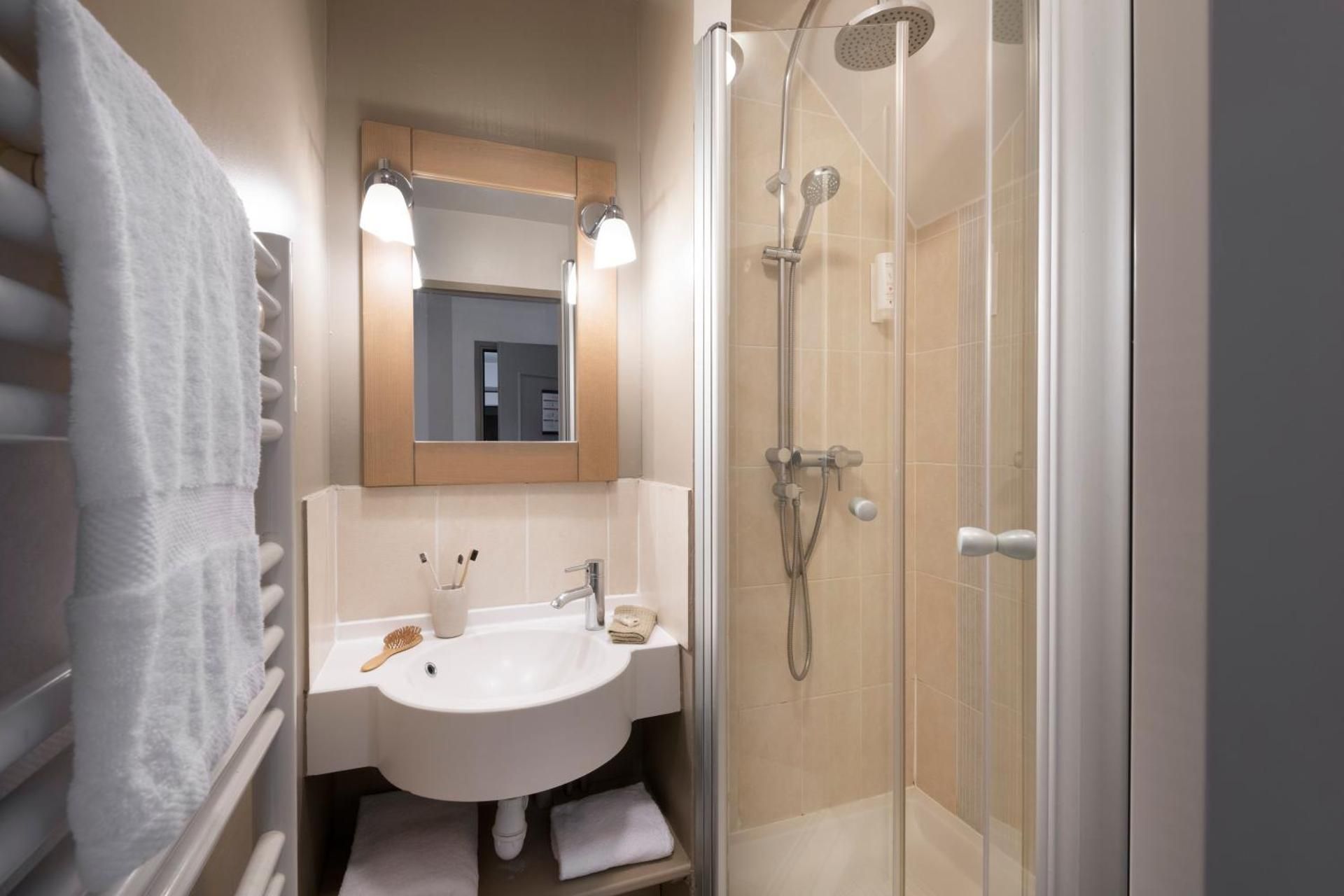 Two-Bedroom Duplex Apartment with Balcony (6 People)
