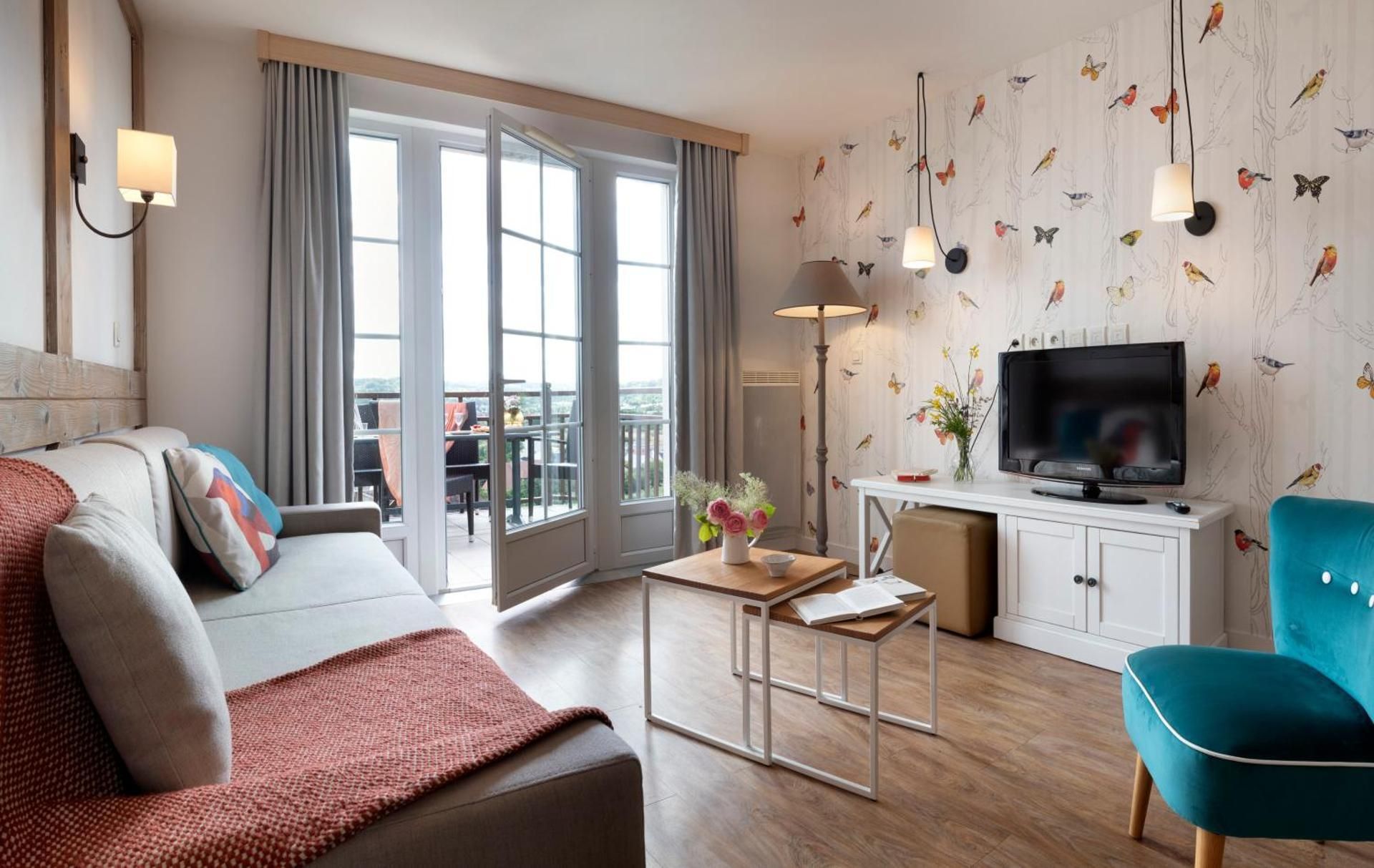 Two-Bedroom Duplex Apartment with Balcony (6 People)