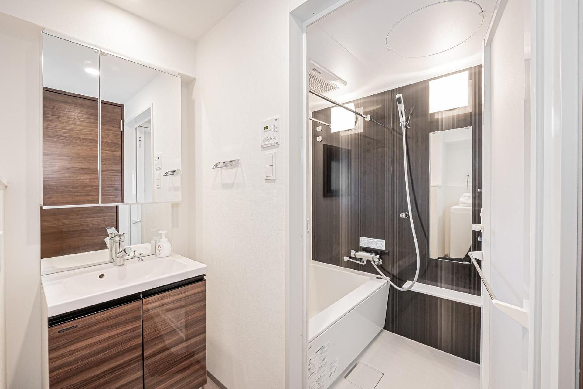 One-Bedroom Apartment with Balcony