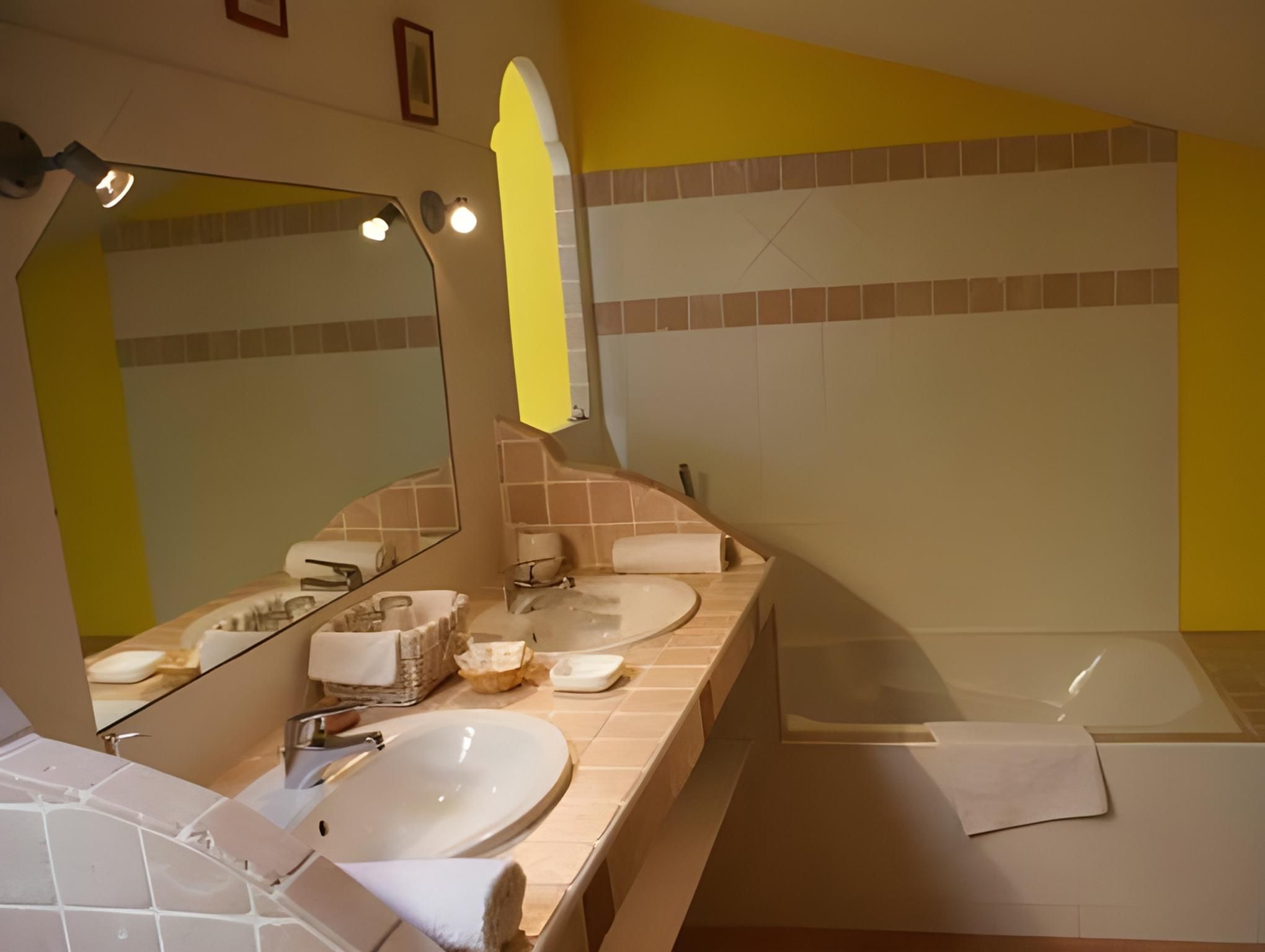 Le Mas De Gleyzes De Surga Double Room 3