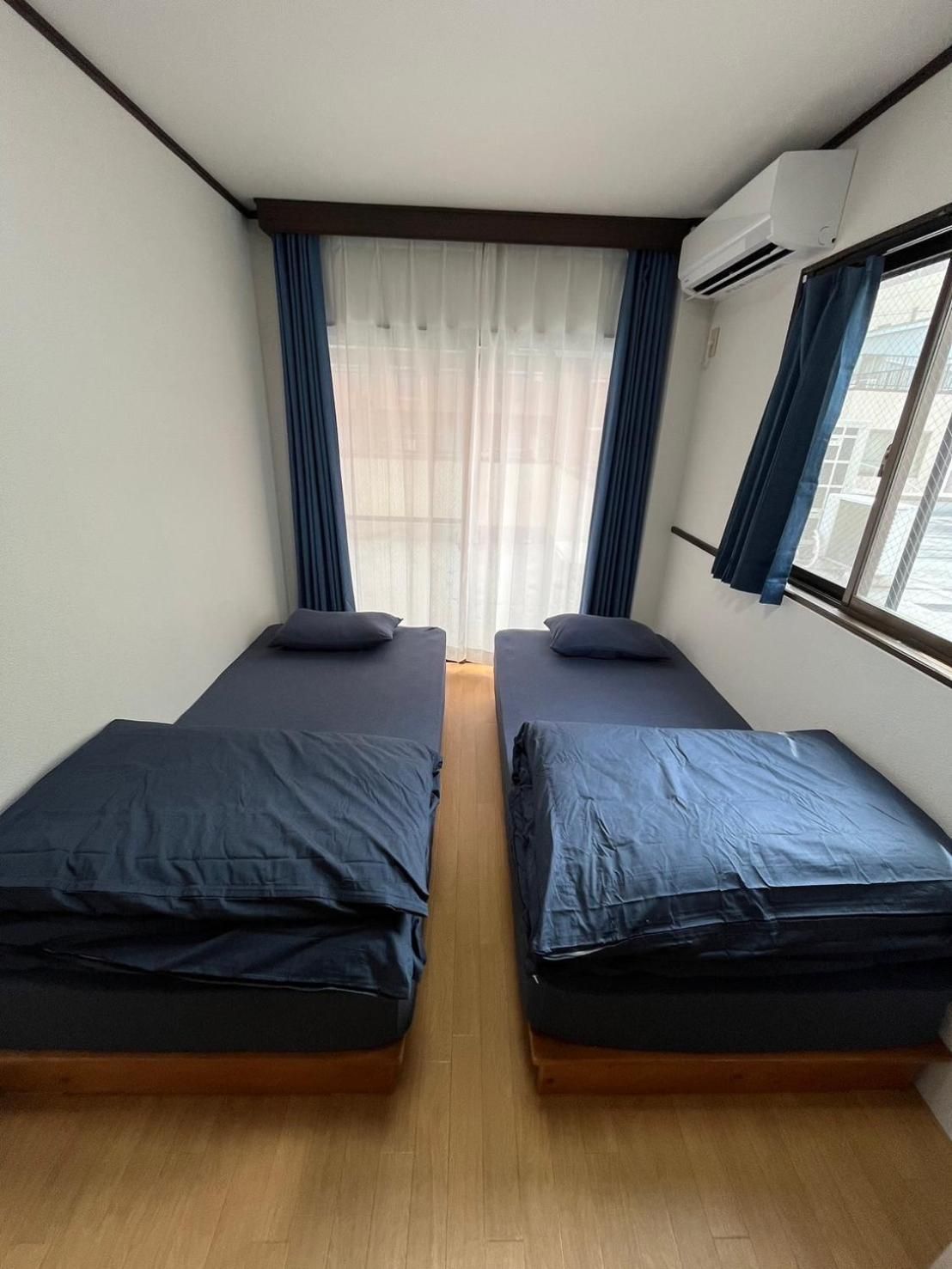 Standard Twin Room with Shared Bathroom