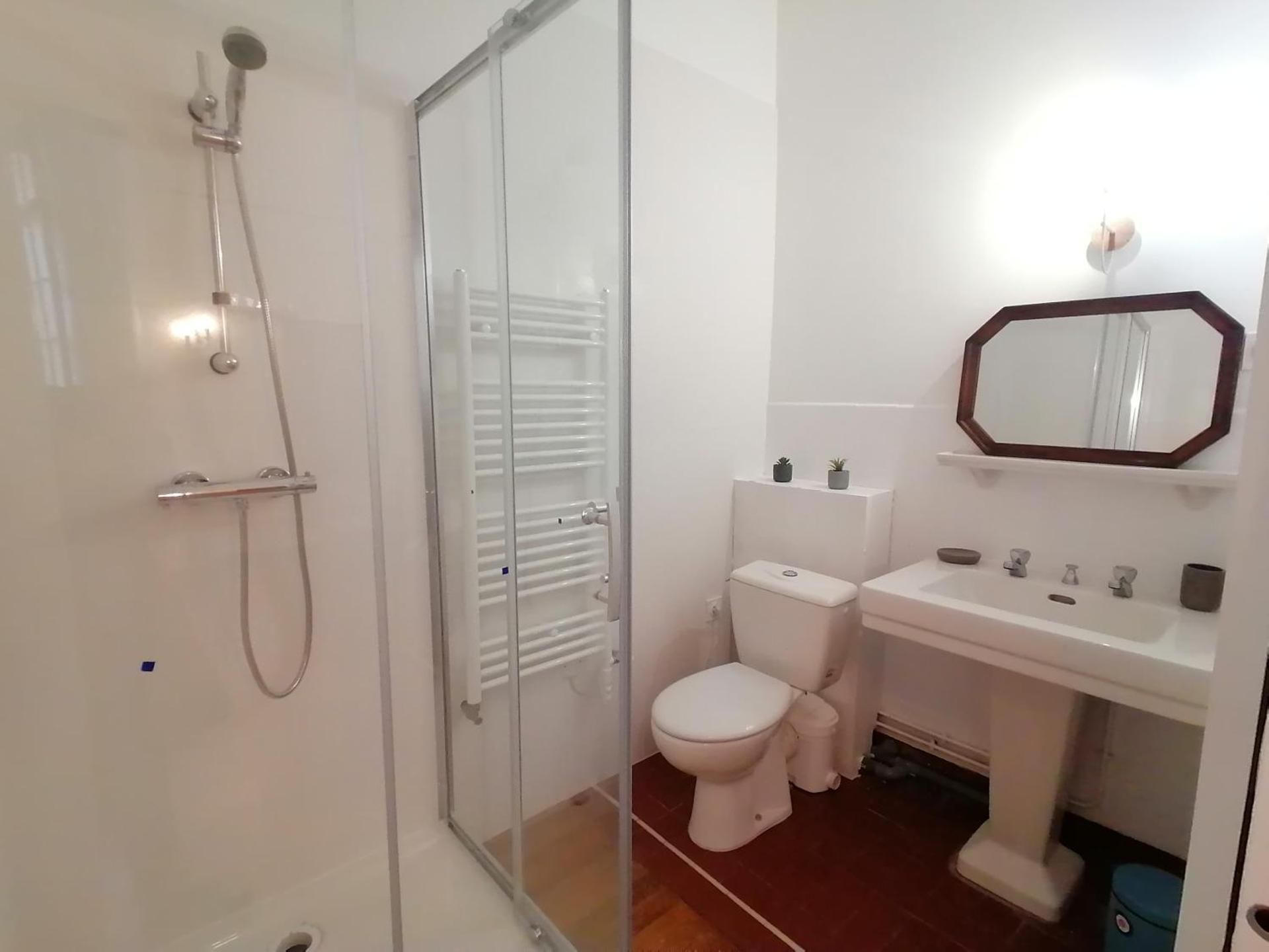Double Room with Private Bathroom