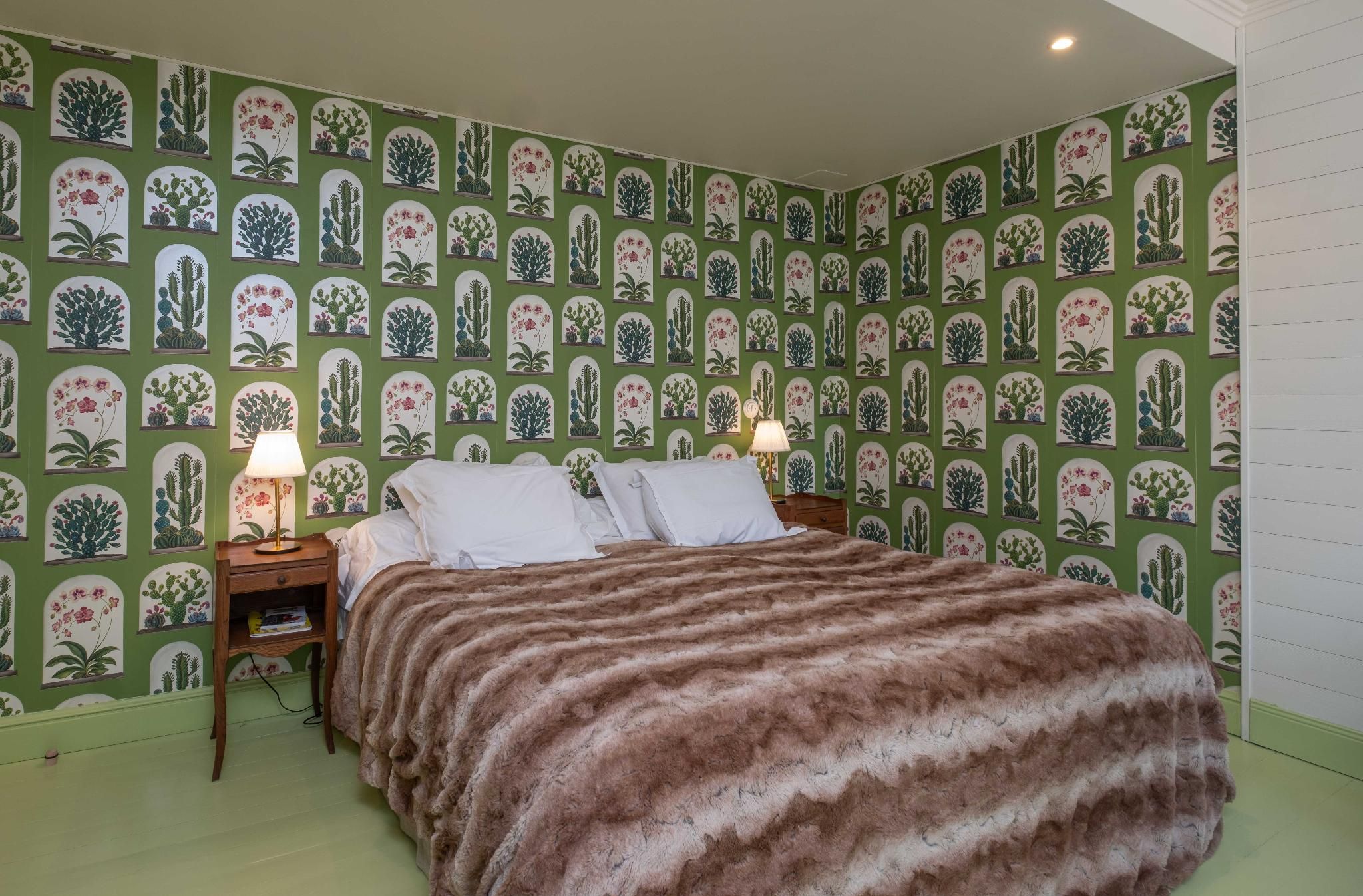 Standard - 1 Double Bed