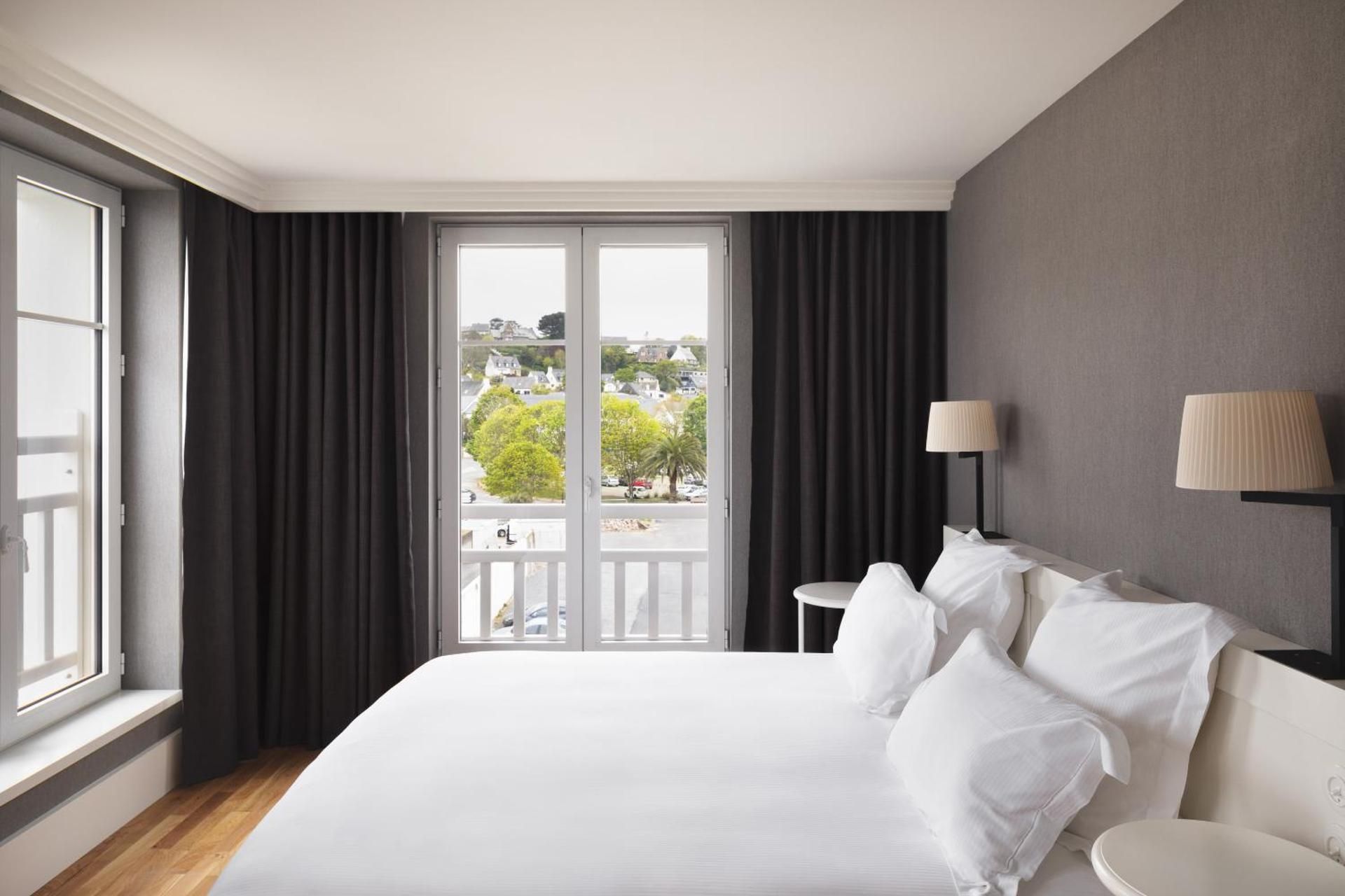 Double Room with Side Sea View