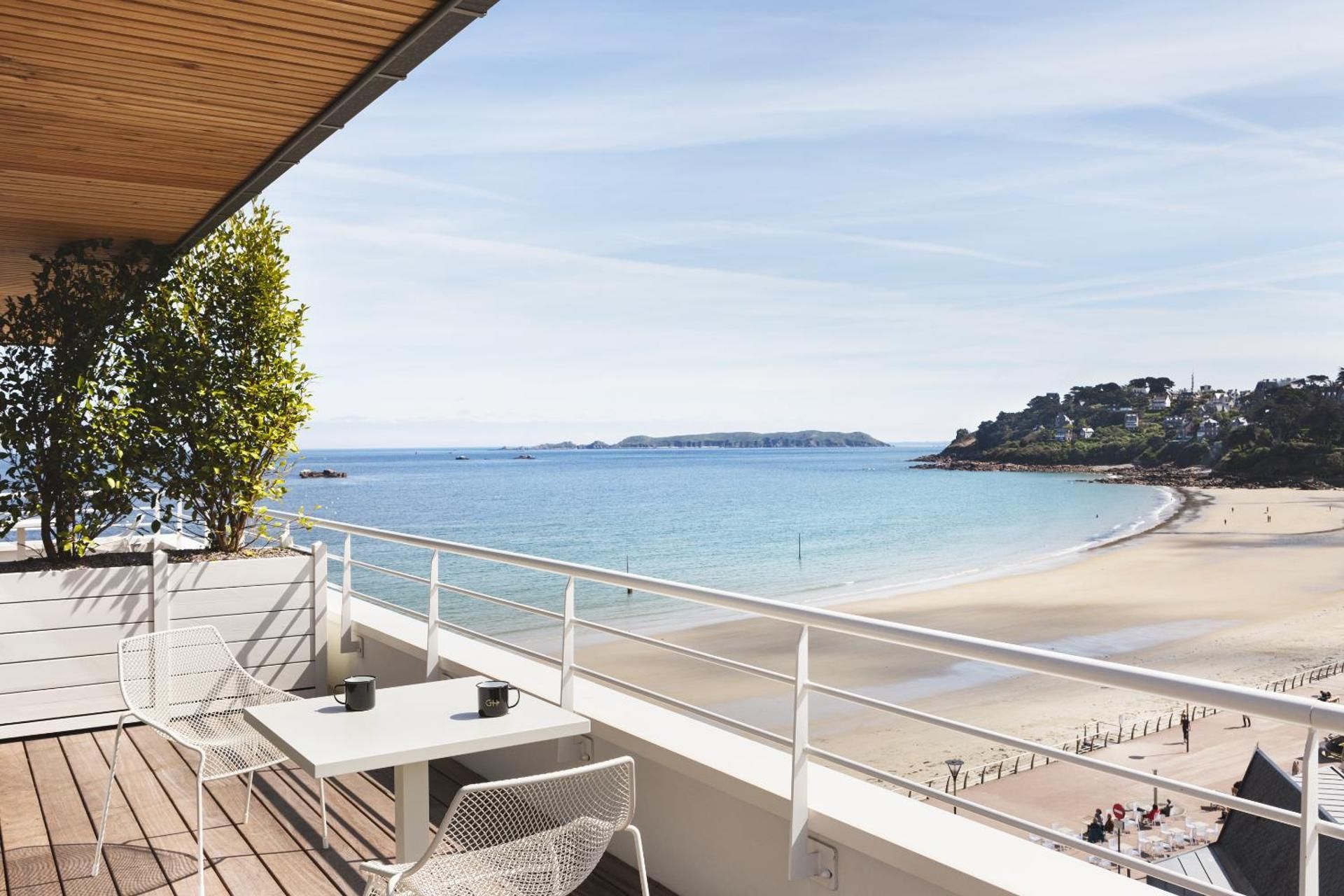 Double Room with Panoramic Side Sea View
