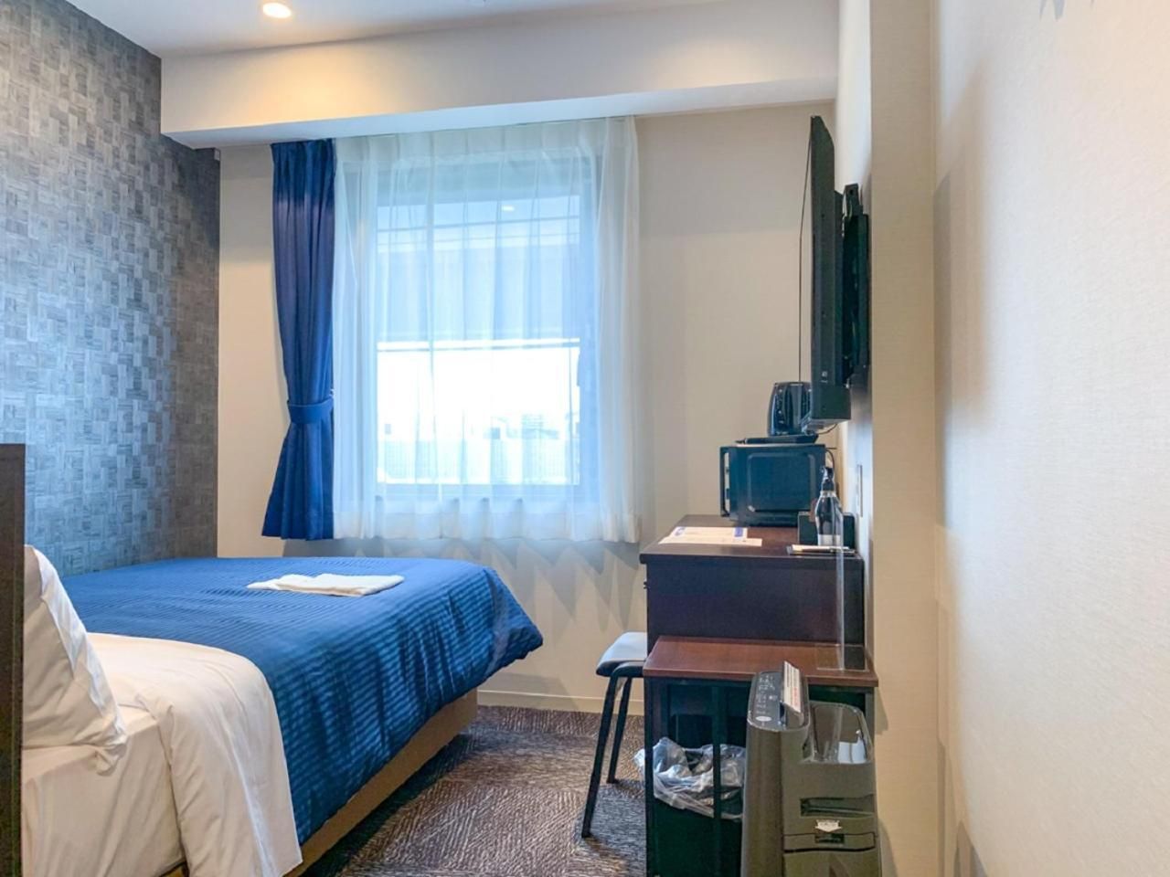 Double Room with Small Double Bed - Smoking - Small Dog Friendly