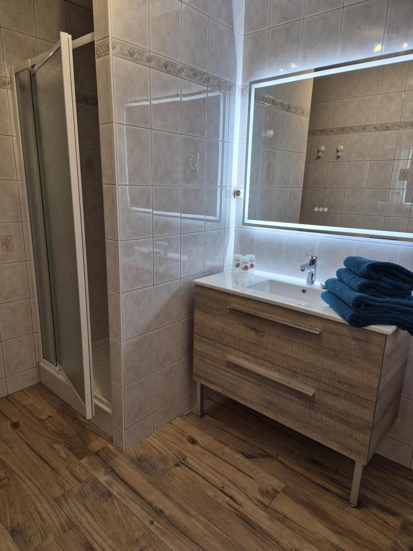 Triple Room with Private Bathroom