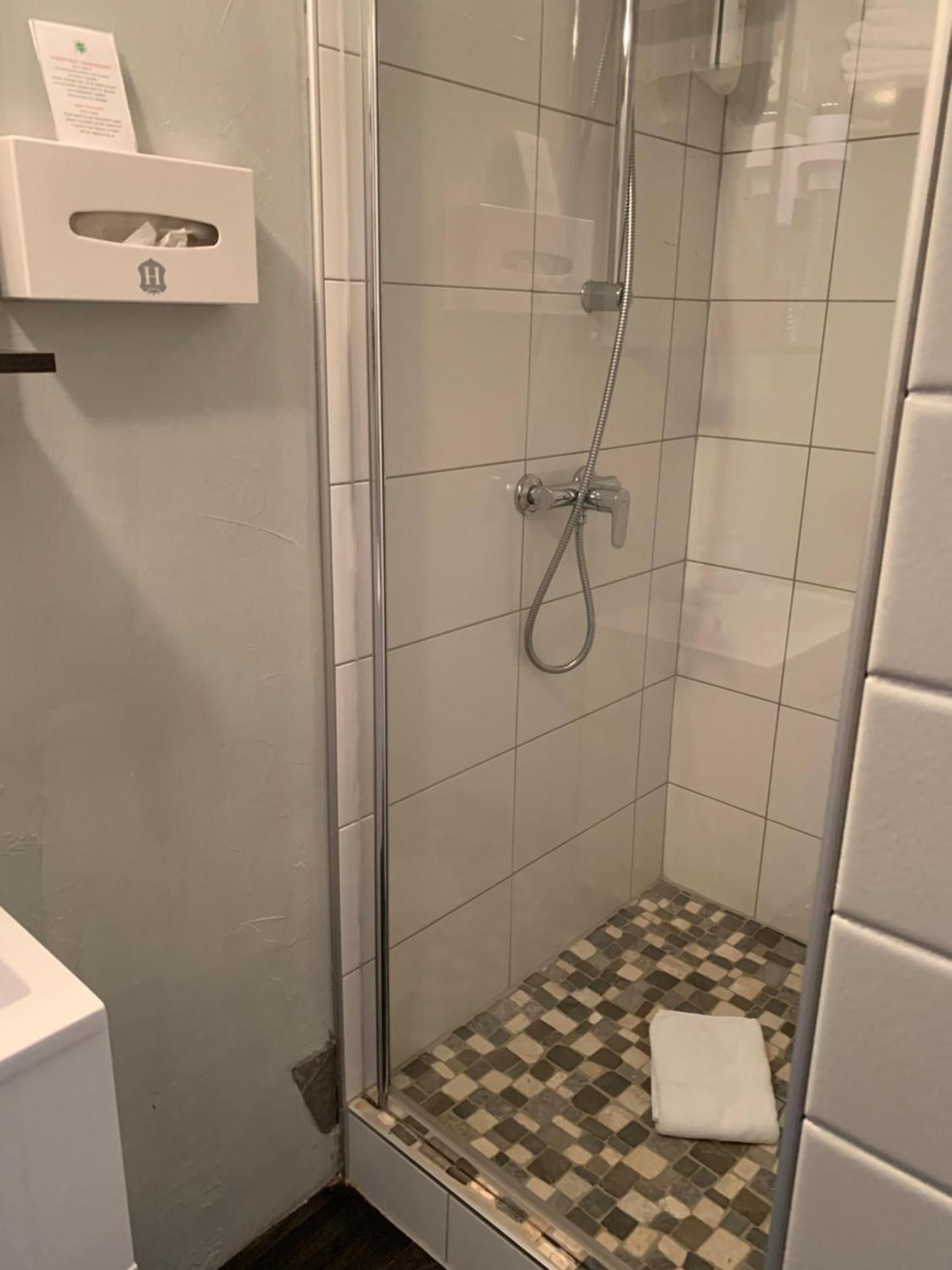 Hotel SPA Au Cheval Blanc Comfort Double Room Street View