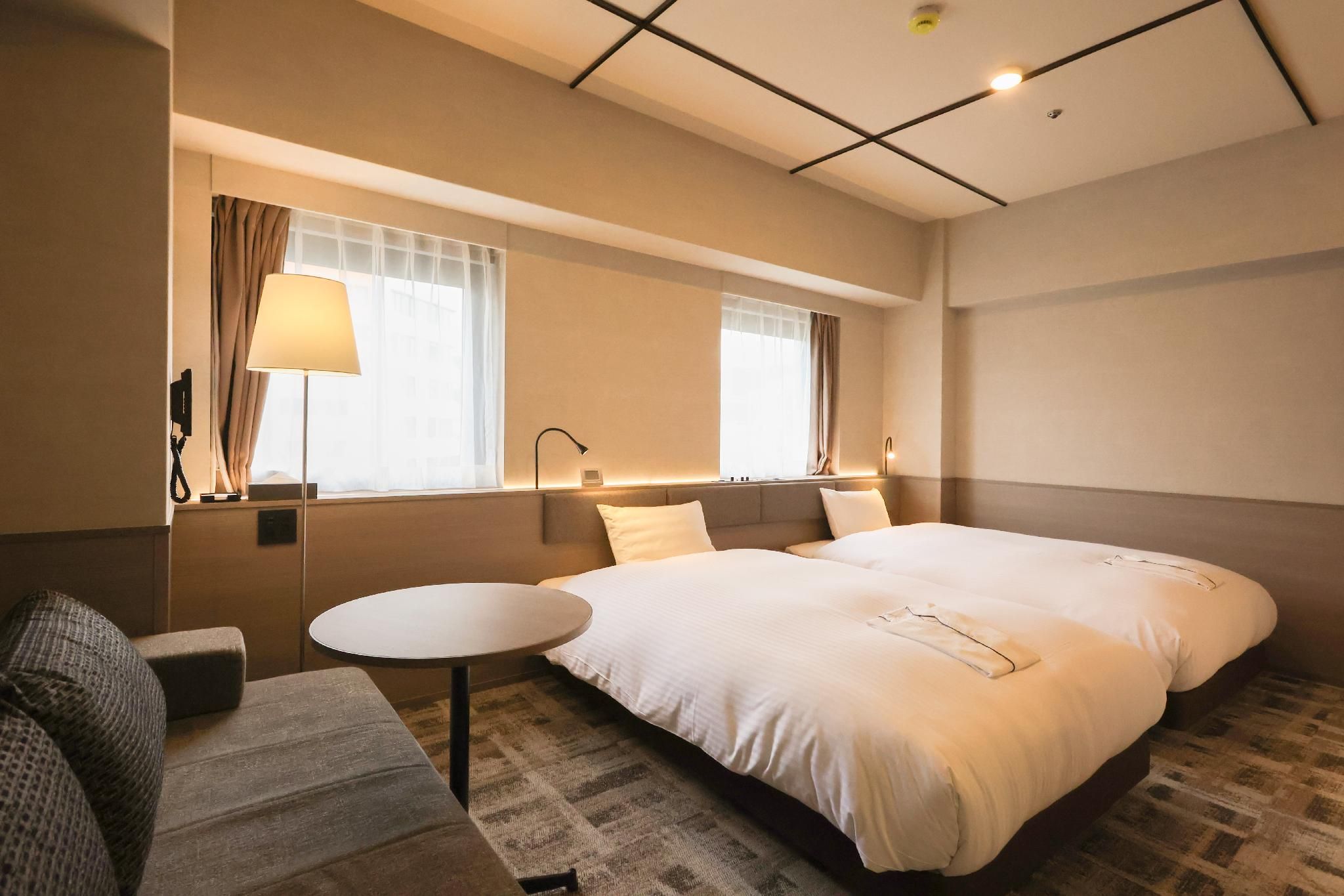 Deluxe Twin Room with Extra Bed - Non-Smoking