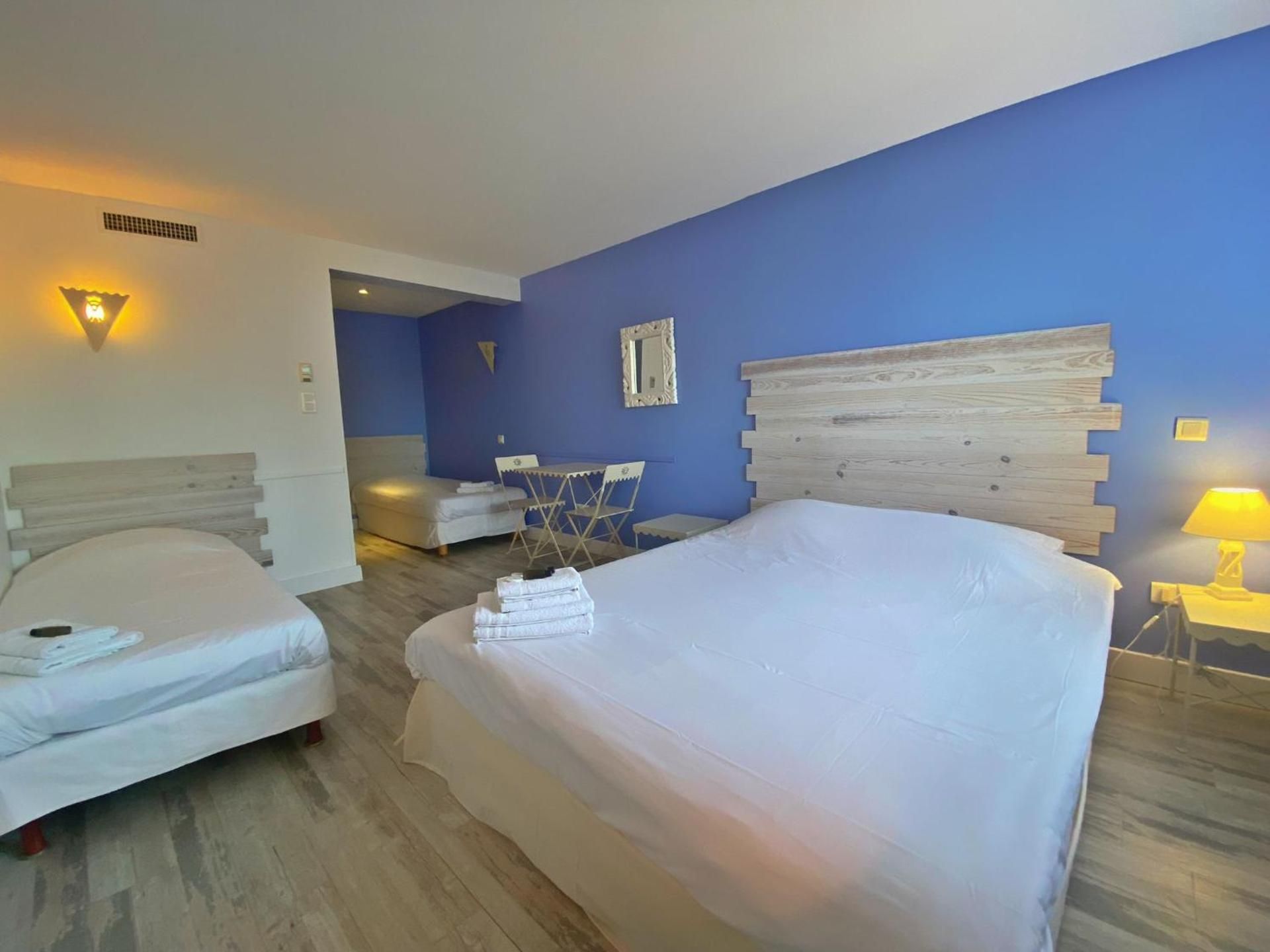 Family Room with Sea View (4 adults)