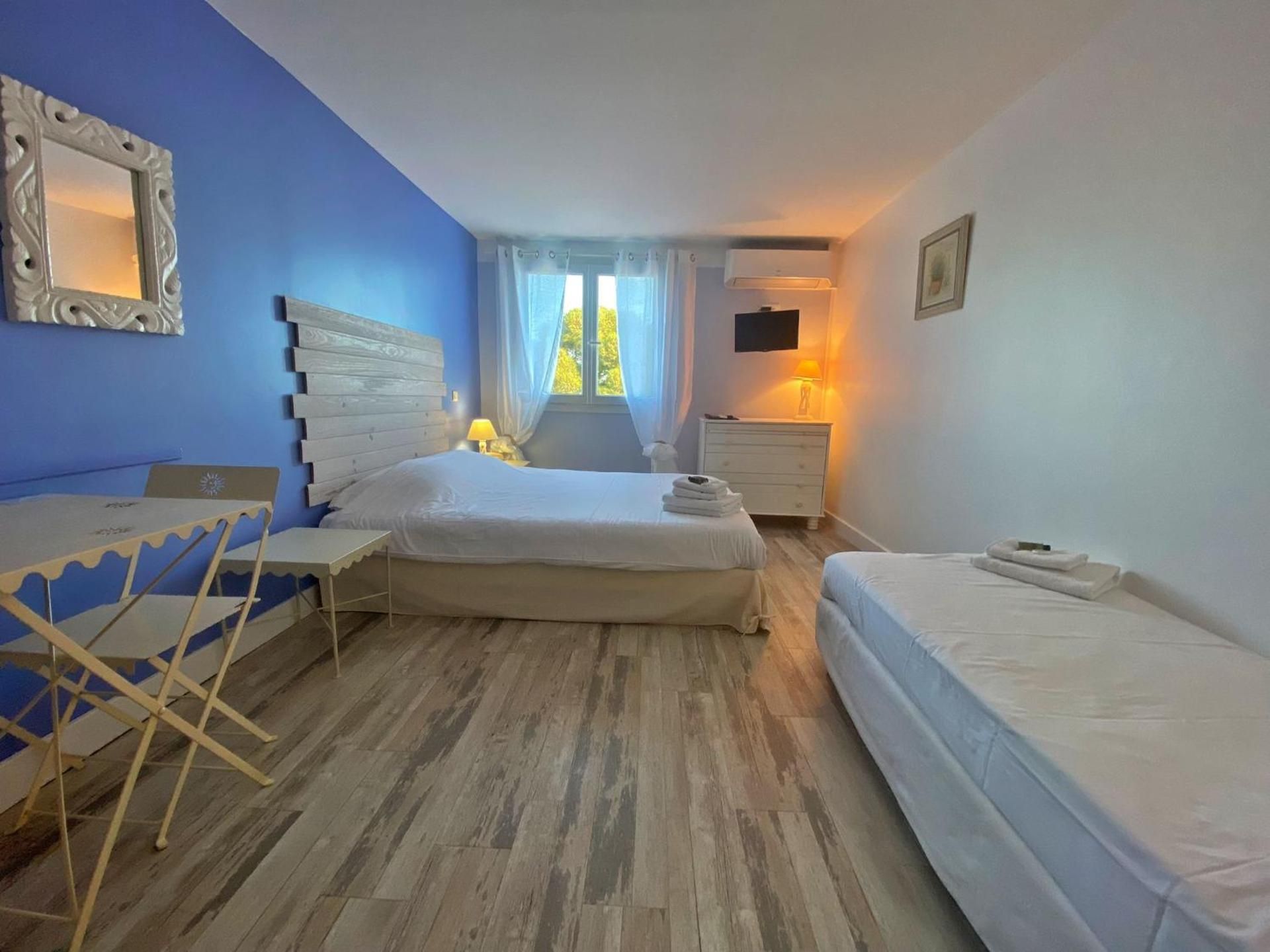 Family Room with Sea View (4 adults)
