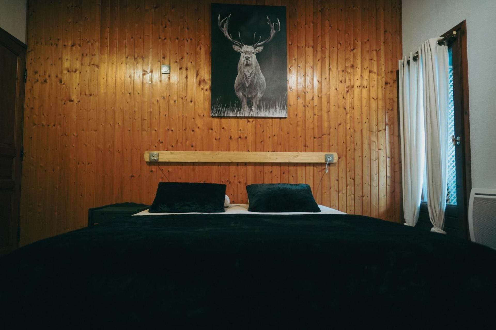 Quadruple Room with Private Bathroom