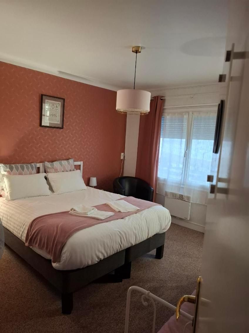 Twin Room with View