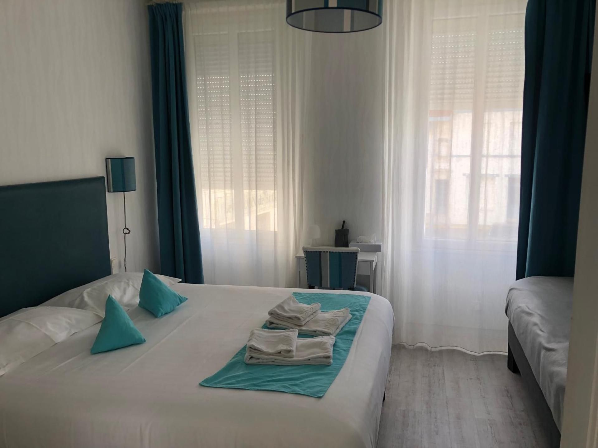Comfort Triple Room with Shower