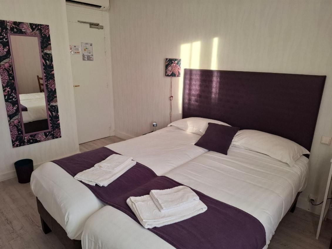 Twin Room with Sea View