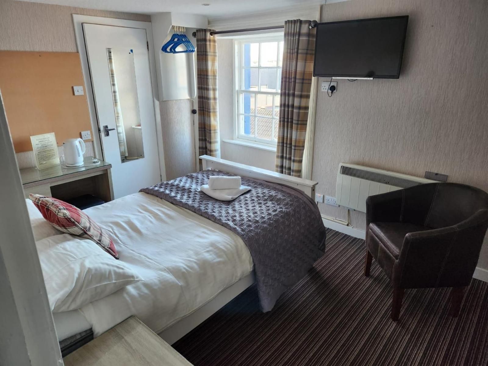 Superior Single Room