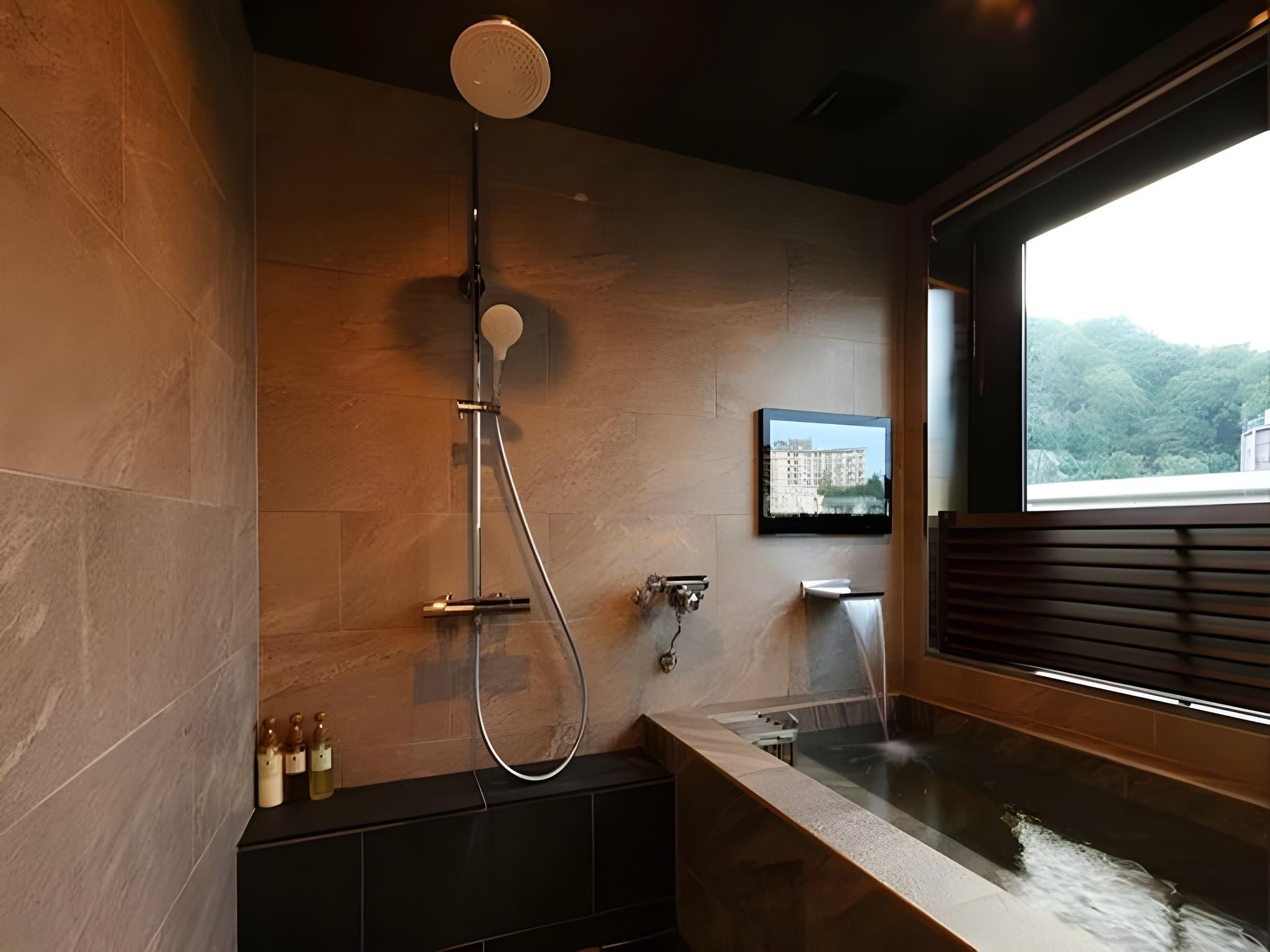 Run of the House Room