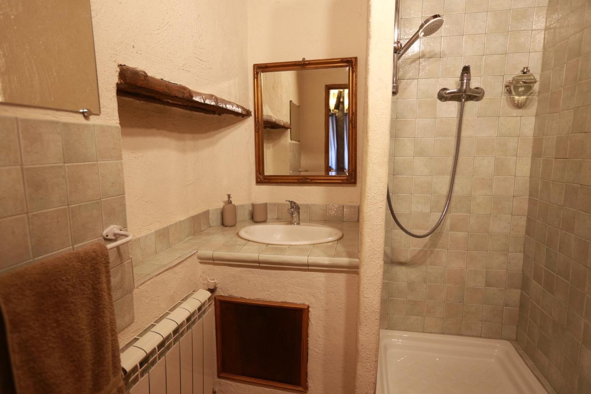 Quadruple Room with Private Bathroom