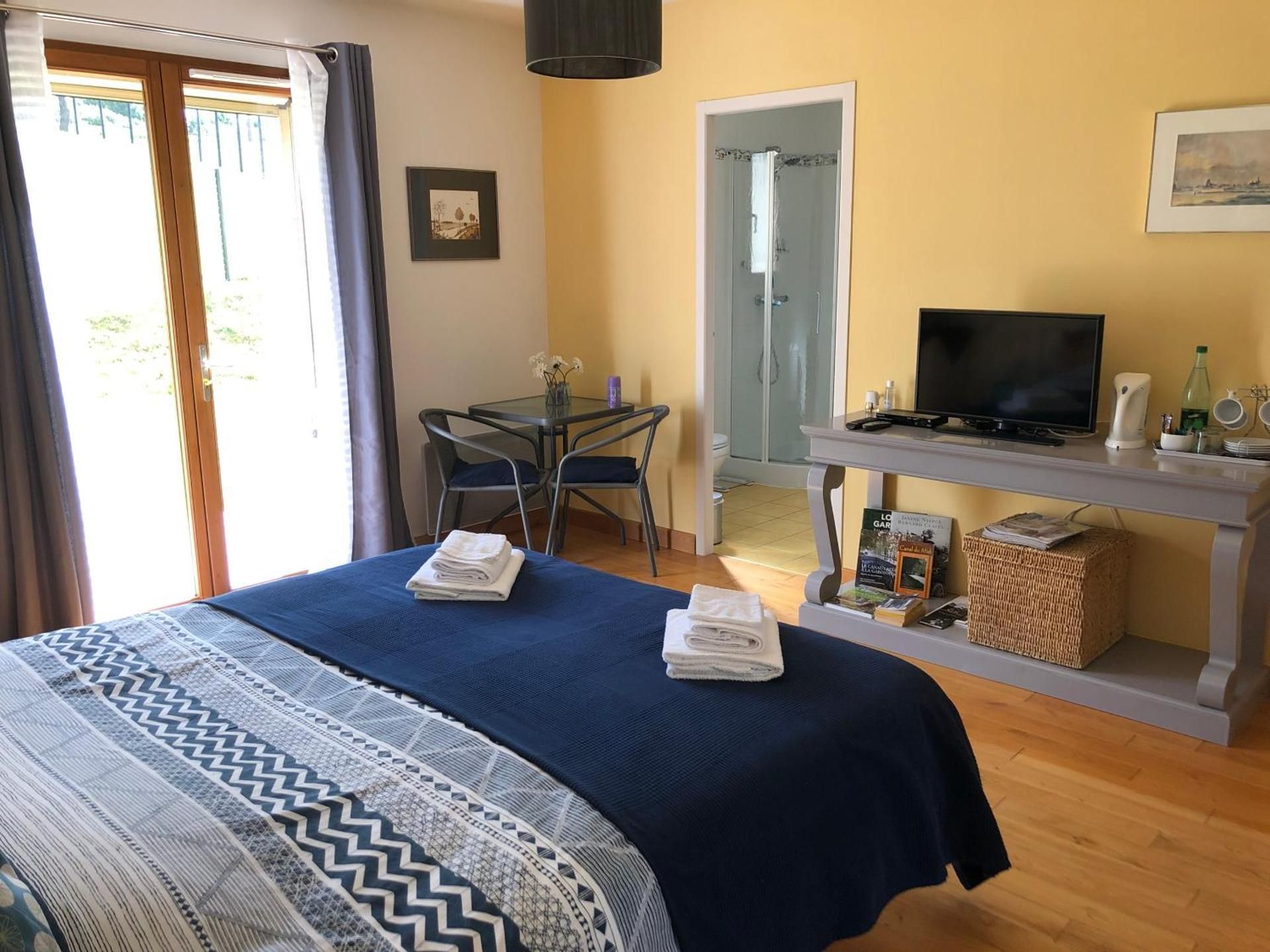 Standard Double or Twin Room with Garden View