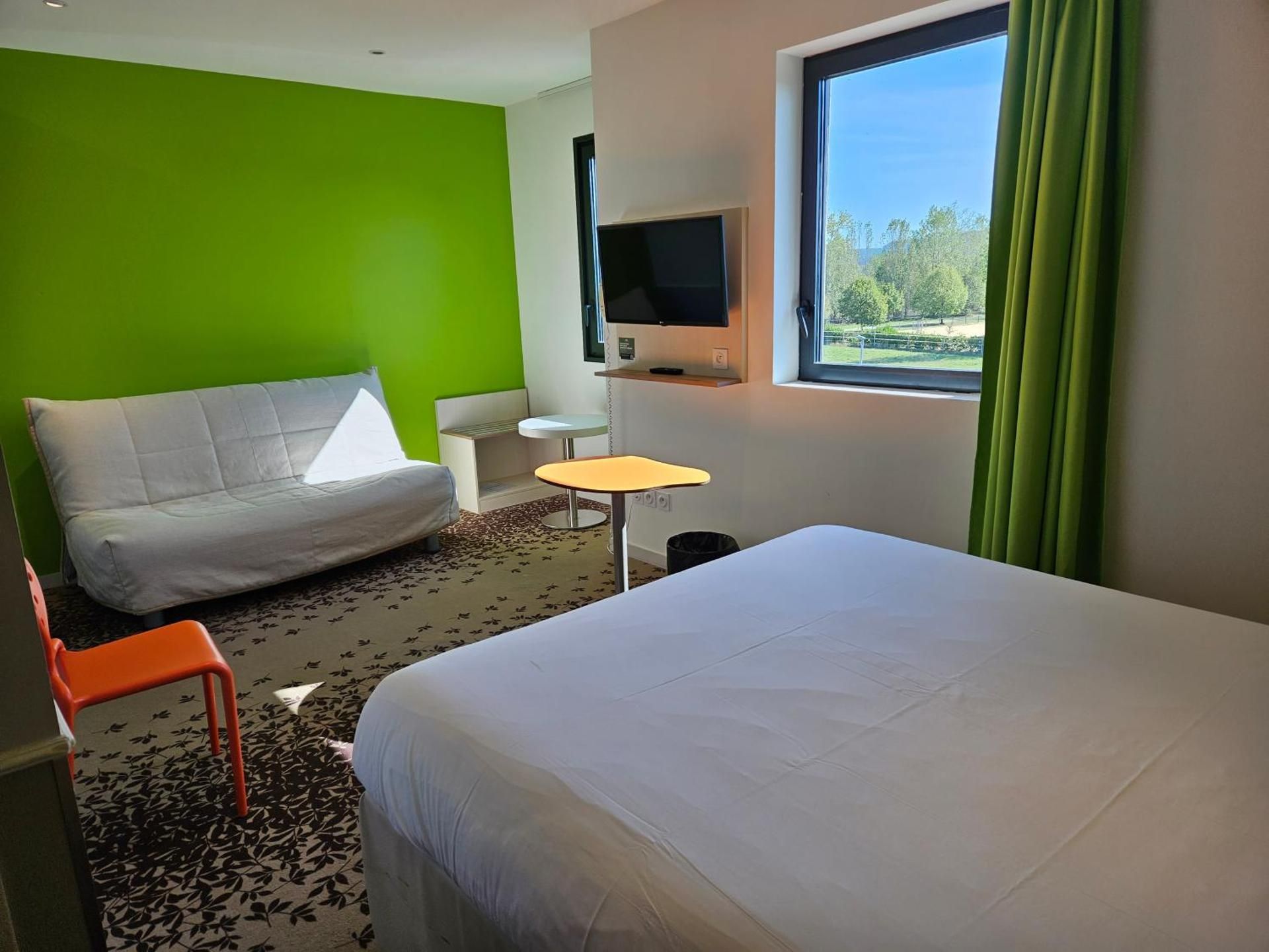 Standard Room With 1 Double Bed And 1 Sofa