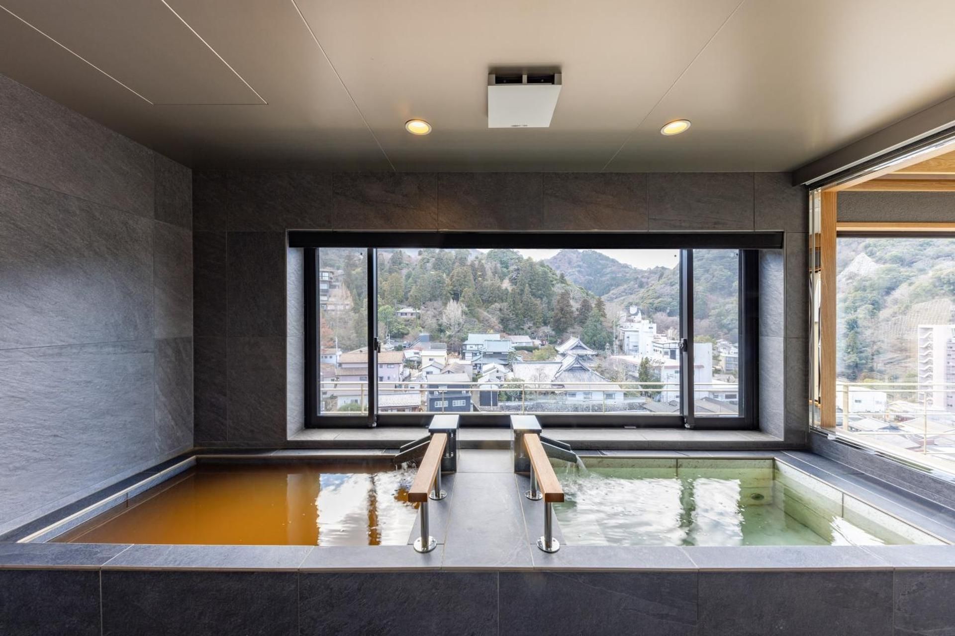 Presidential Corner Suite with Tatami Area with Two Different Types of Hot Springs