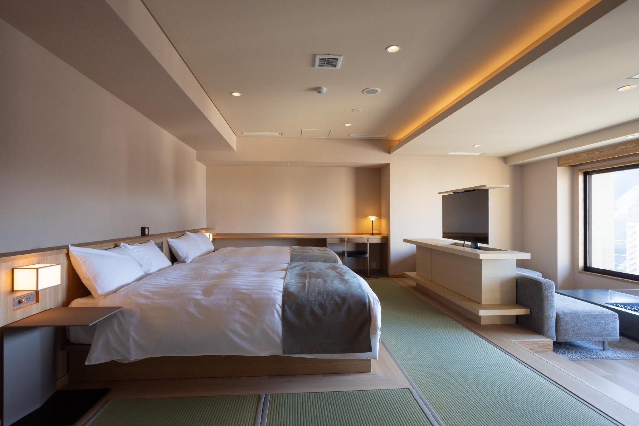 Premium Suite with Bathtub