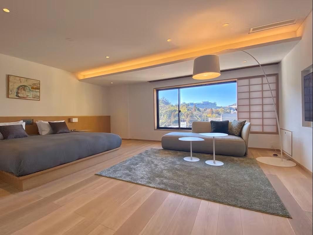 King Bed Suite