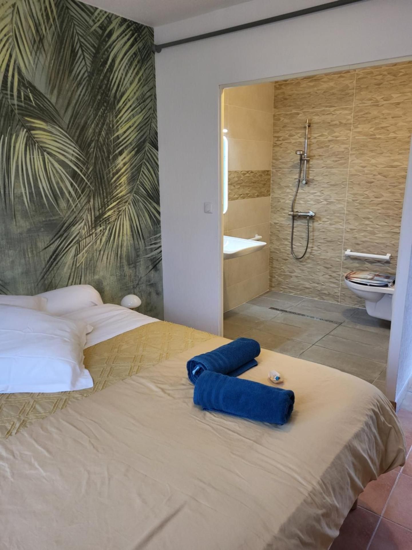 Double Room with Private Bathroom