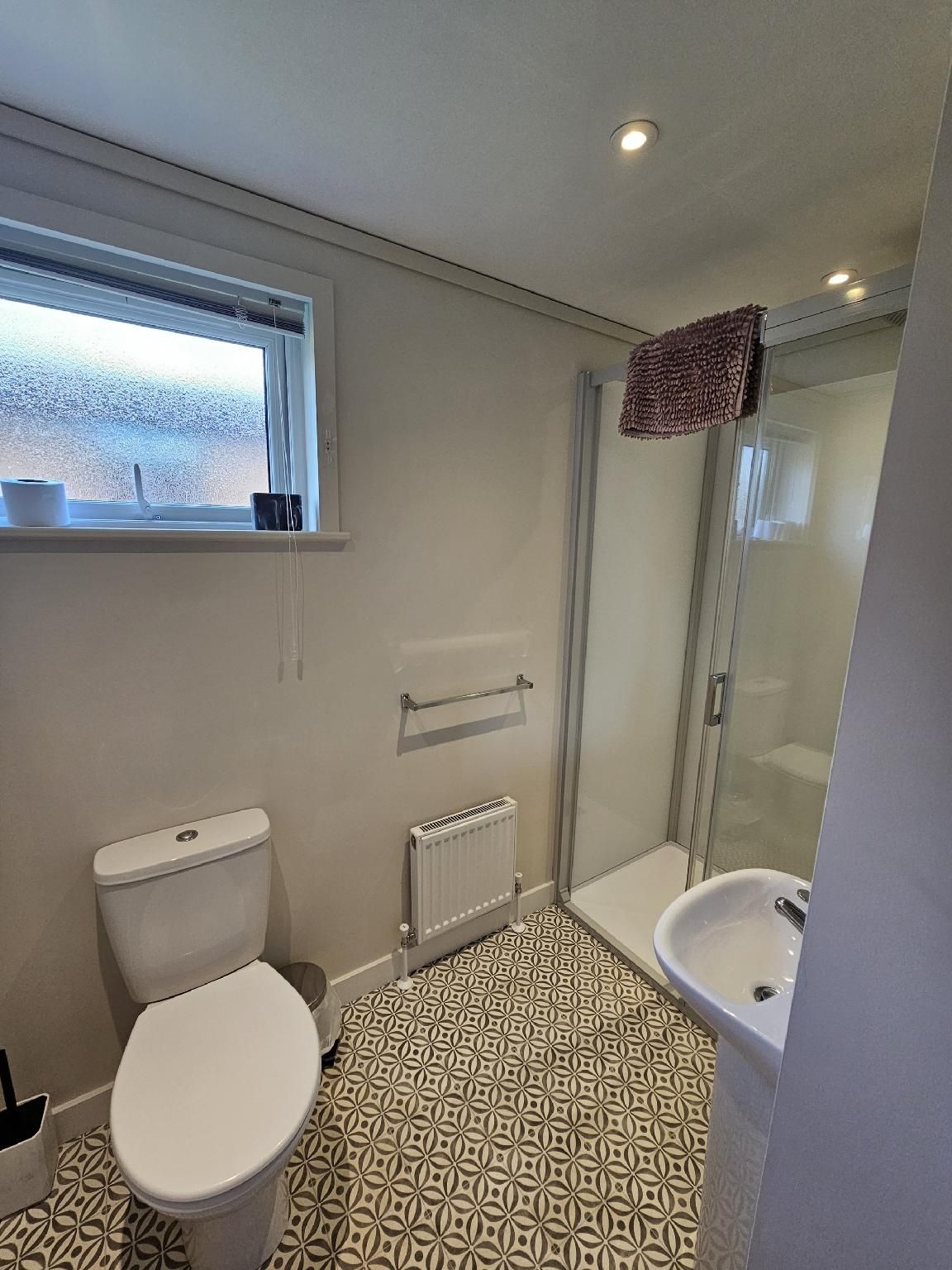 Valley View Lodges Lodge-Ensuite with Shower-Countryside view-Owl Dog Friendly 2