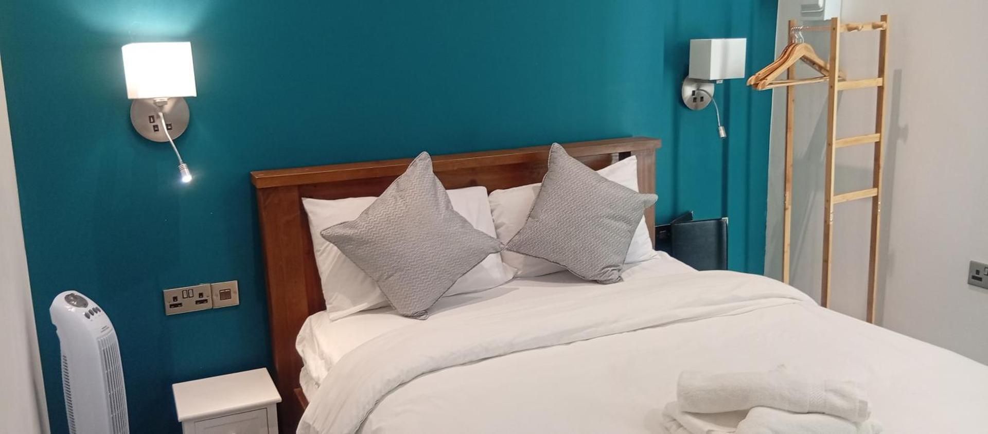 Double Room with Shared Bathroom