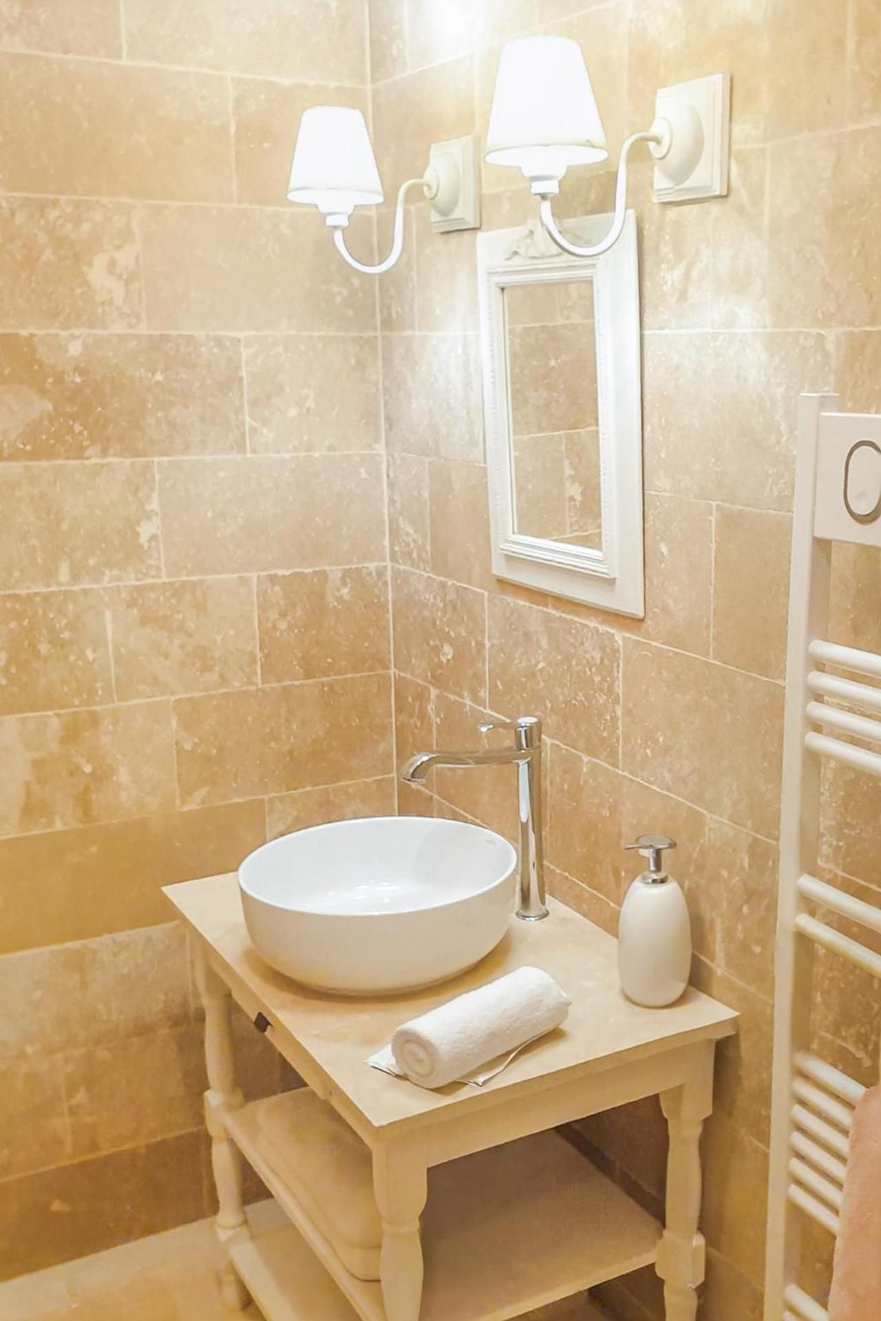 Deluxe Double Room with Shower